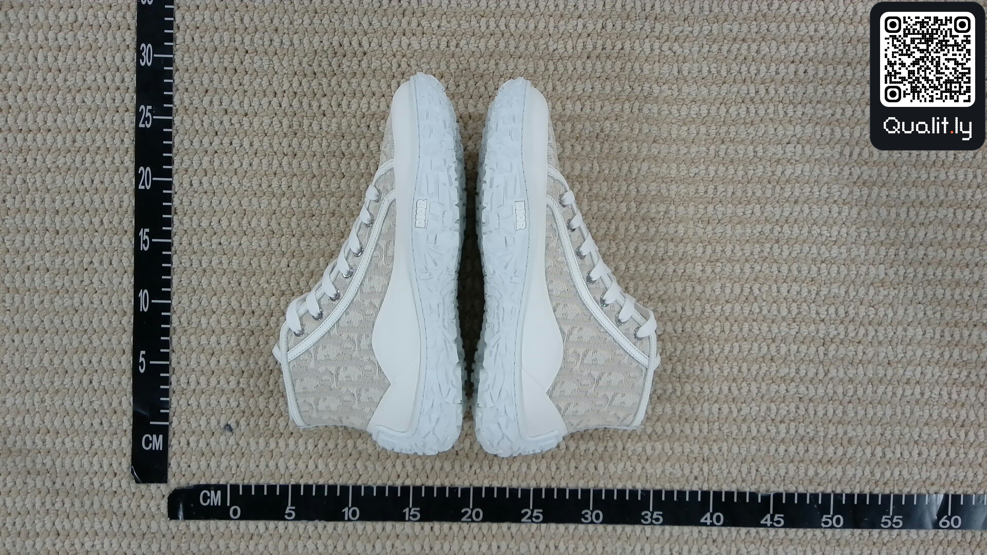 Sneakers QC photo 1 of 16