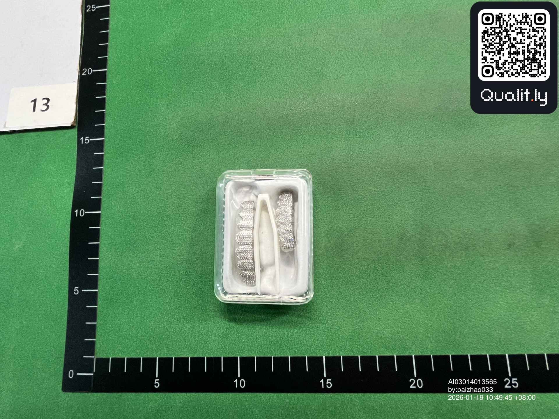 Foto QC 3 de 16