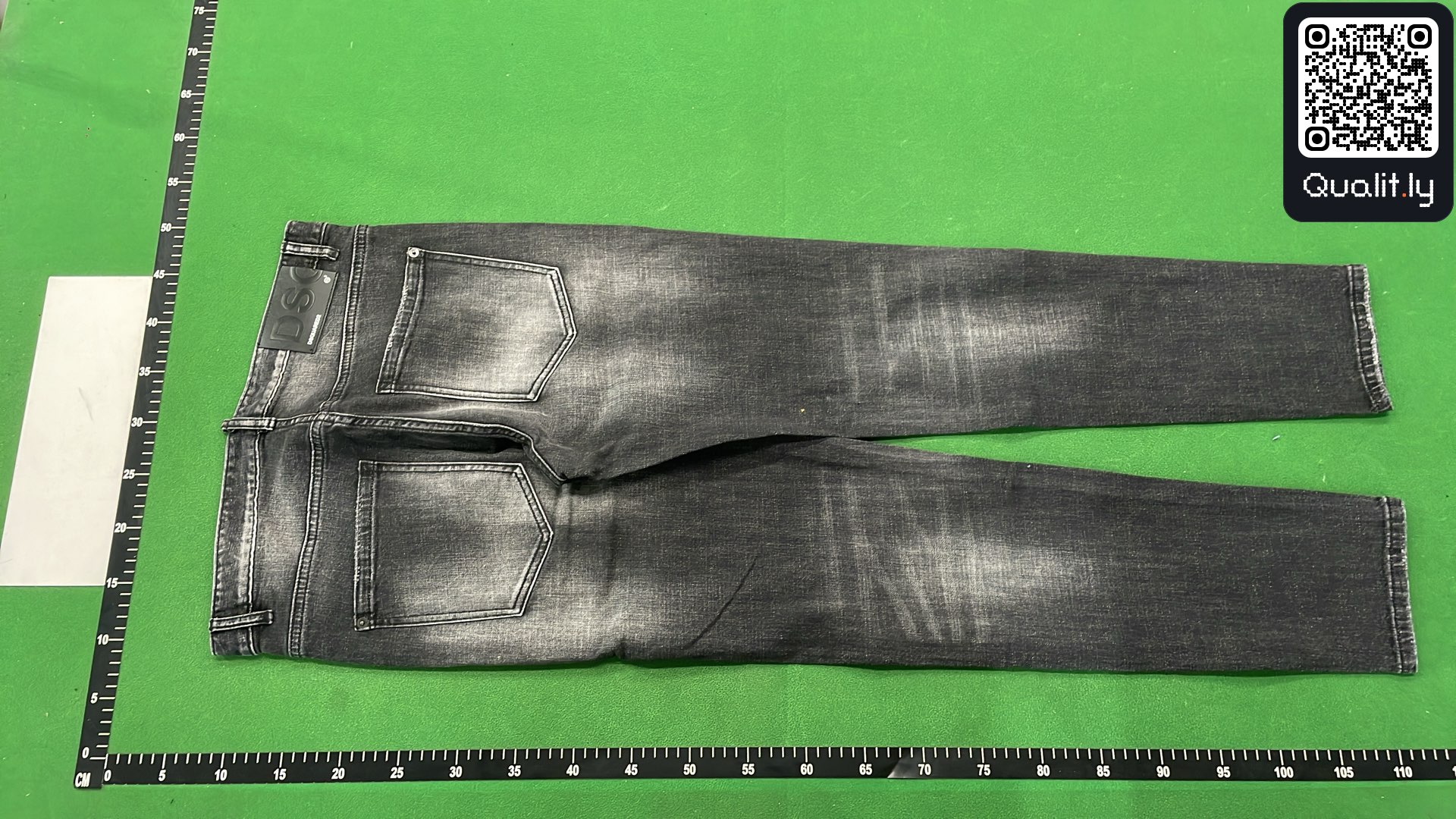 Jeans — QC-foto 3 av 12