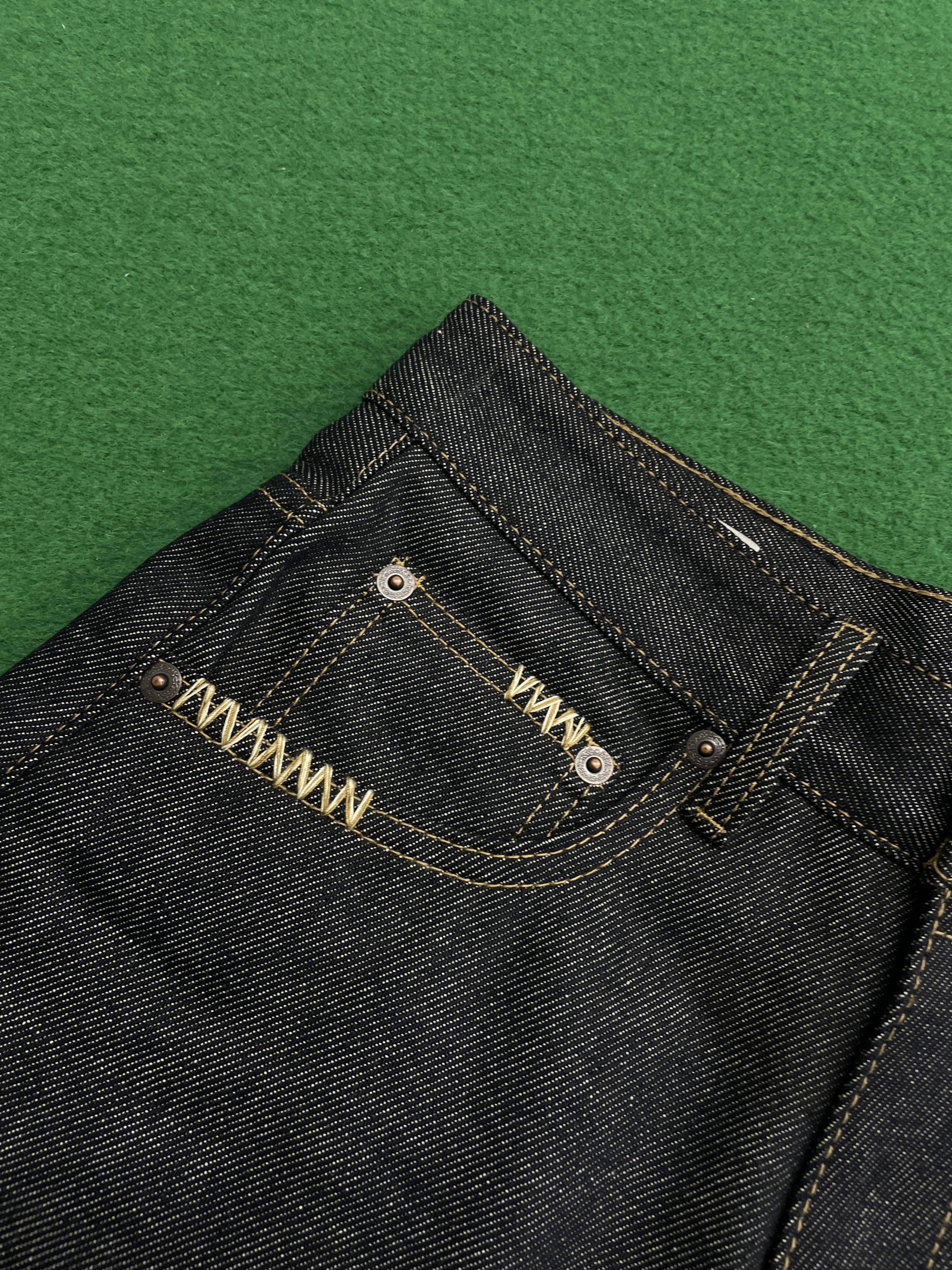 Jeans — QC-Foto 3 von 17