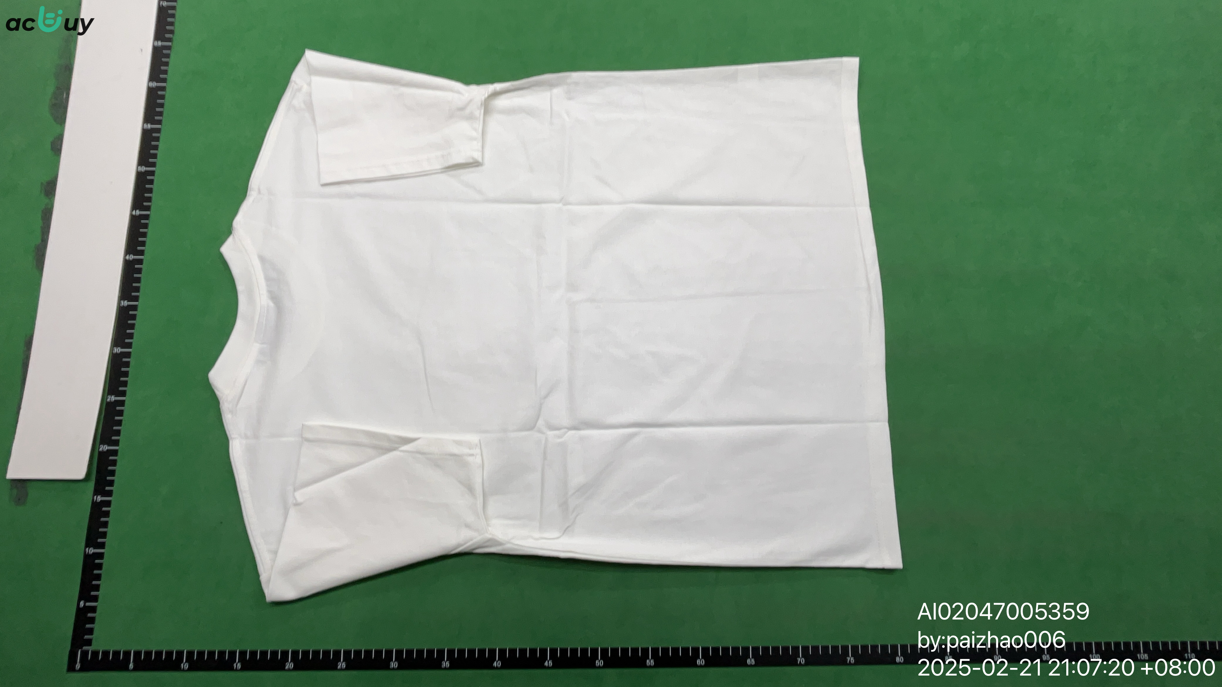Tricou — fotografie QC 2 din 4