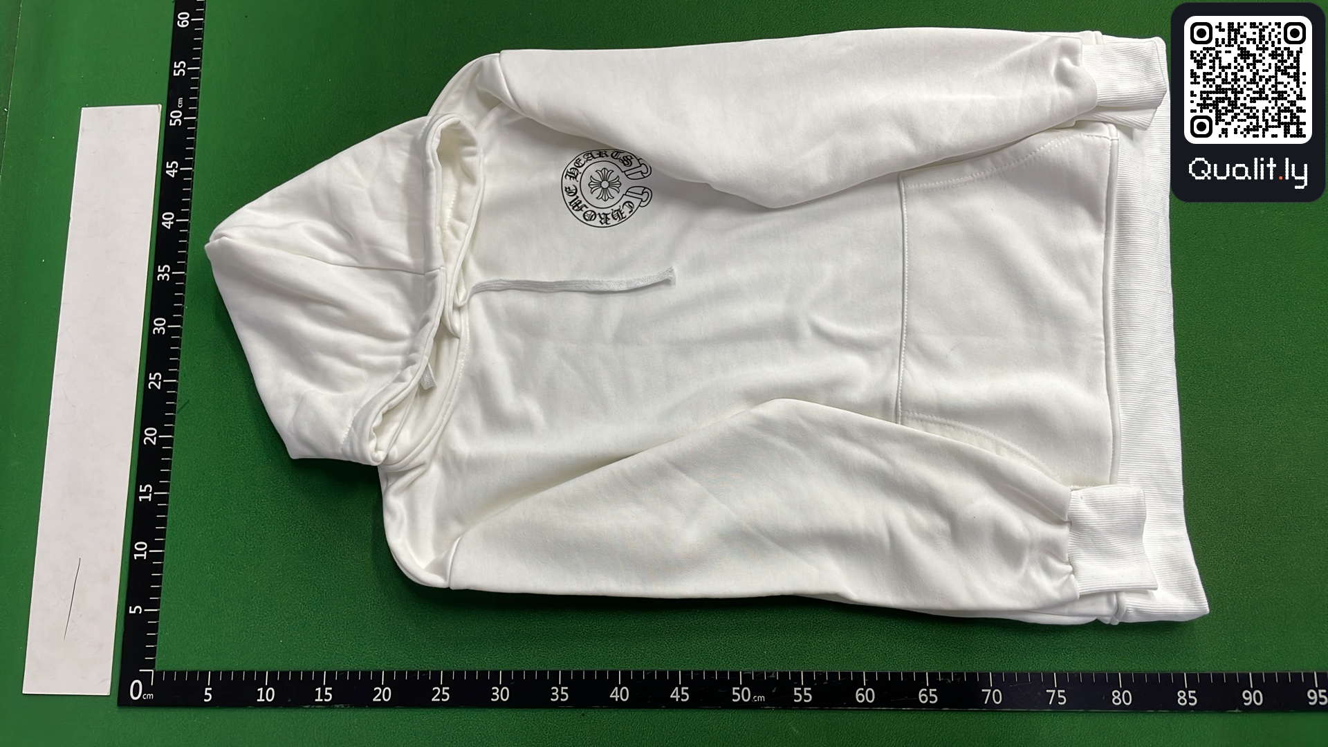 Hoodie — QC-Foto 2 von 14