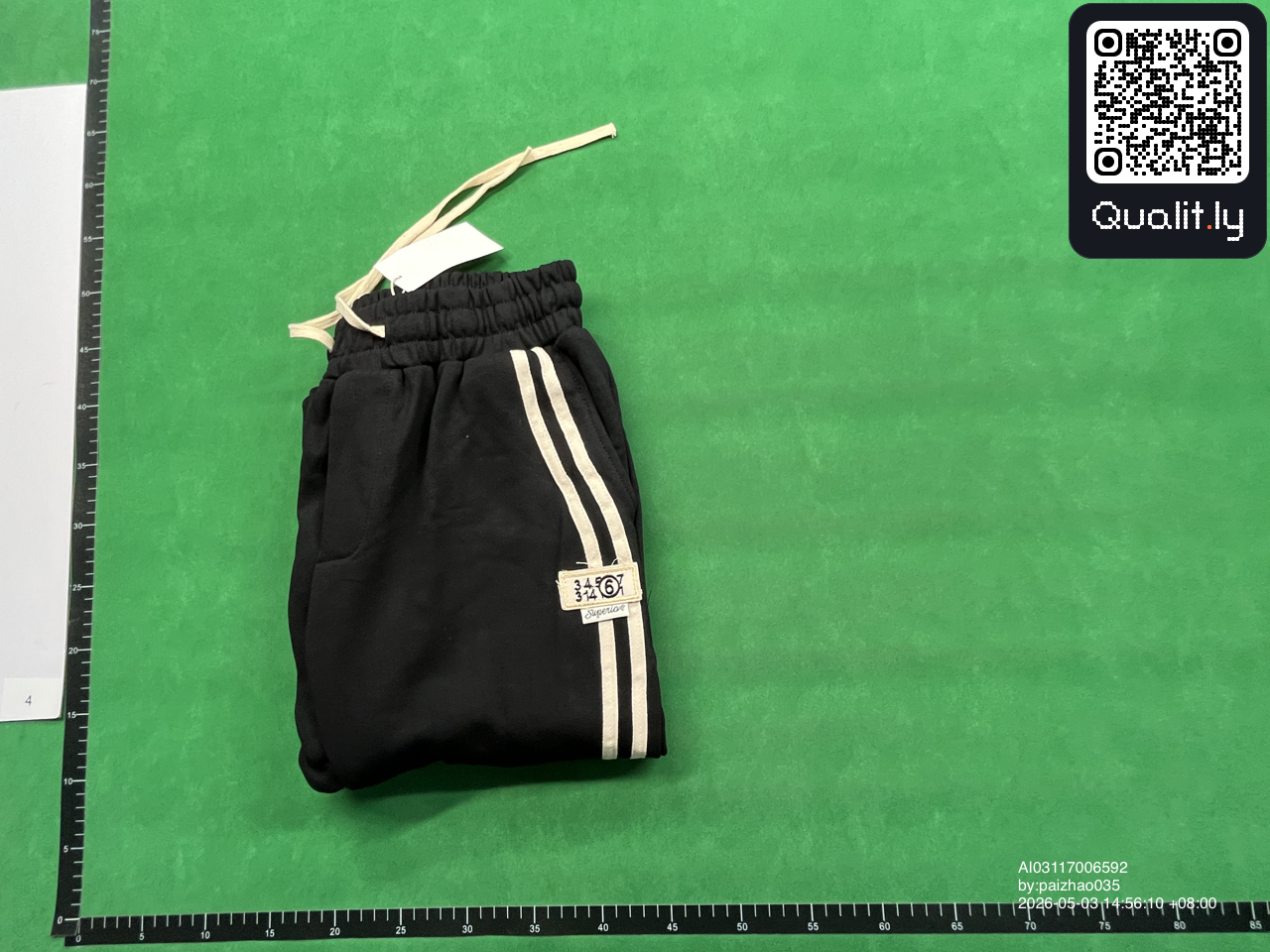 Bluza z kapturem — zdjęcie QC 1 z 86