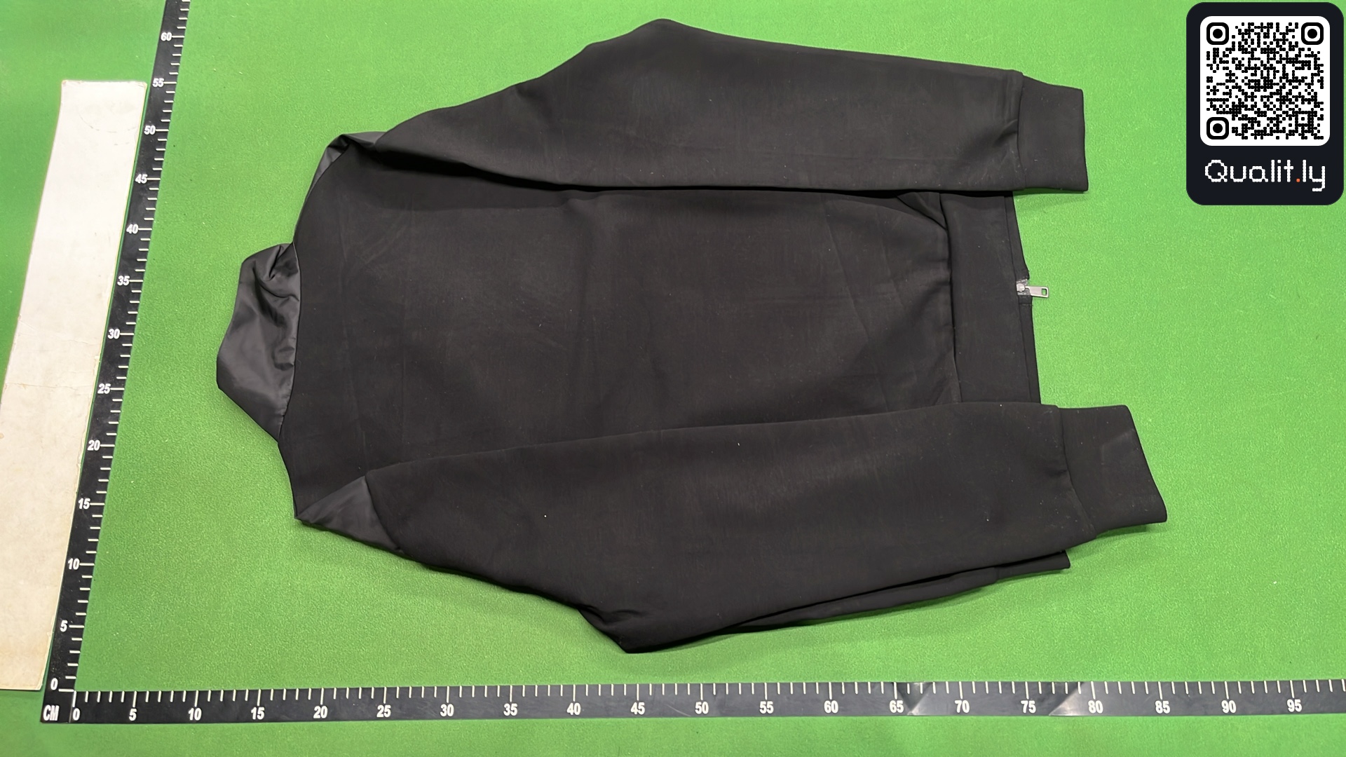 夹克 QC 照片 3 / 4