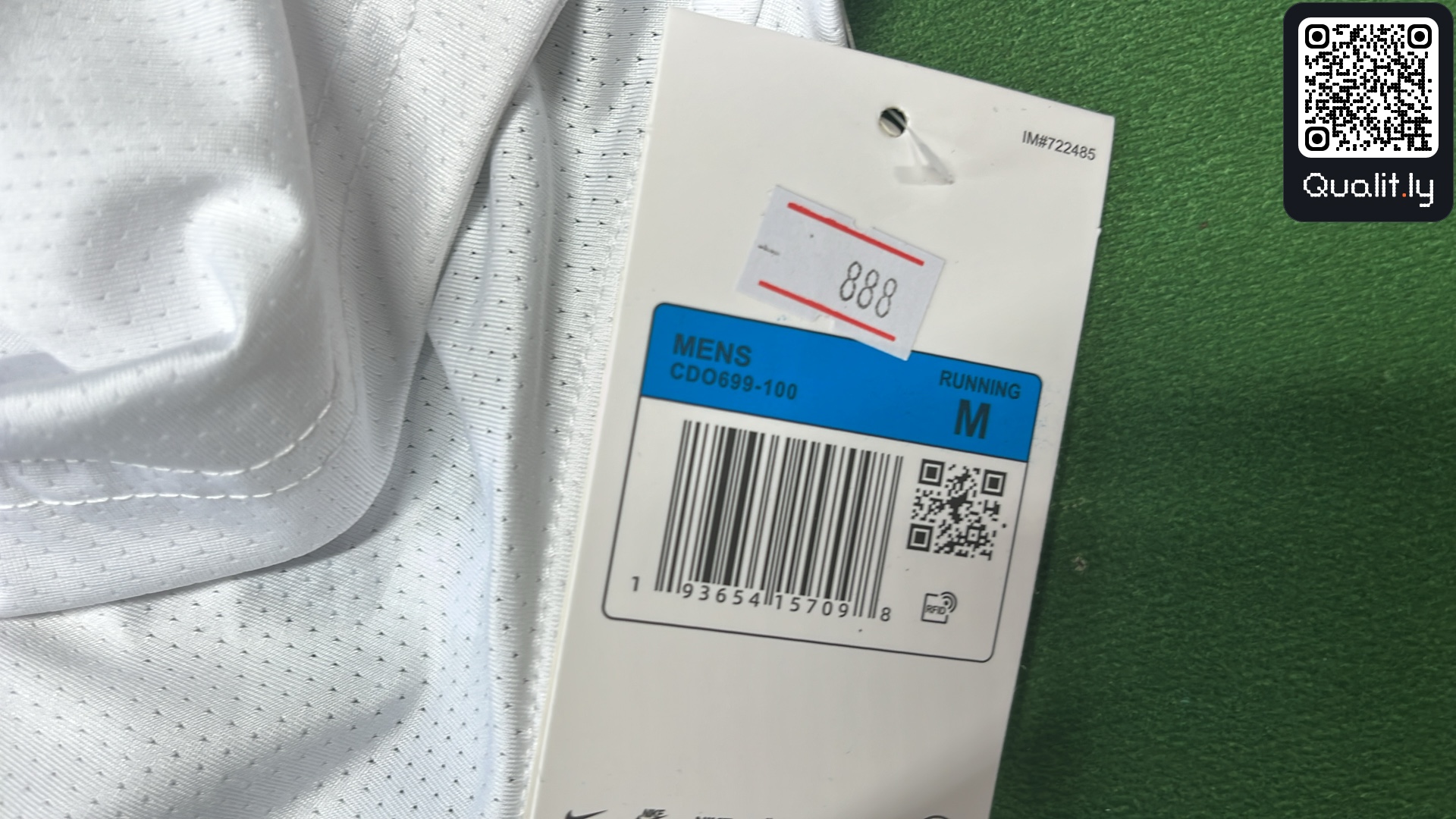 T-shirt — QC-foto 1 av 94