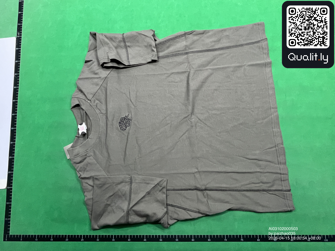 T恤 QC 照片 2 / 10