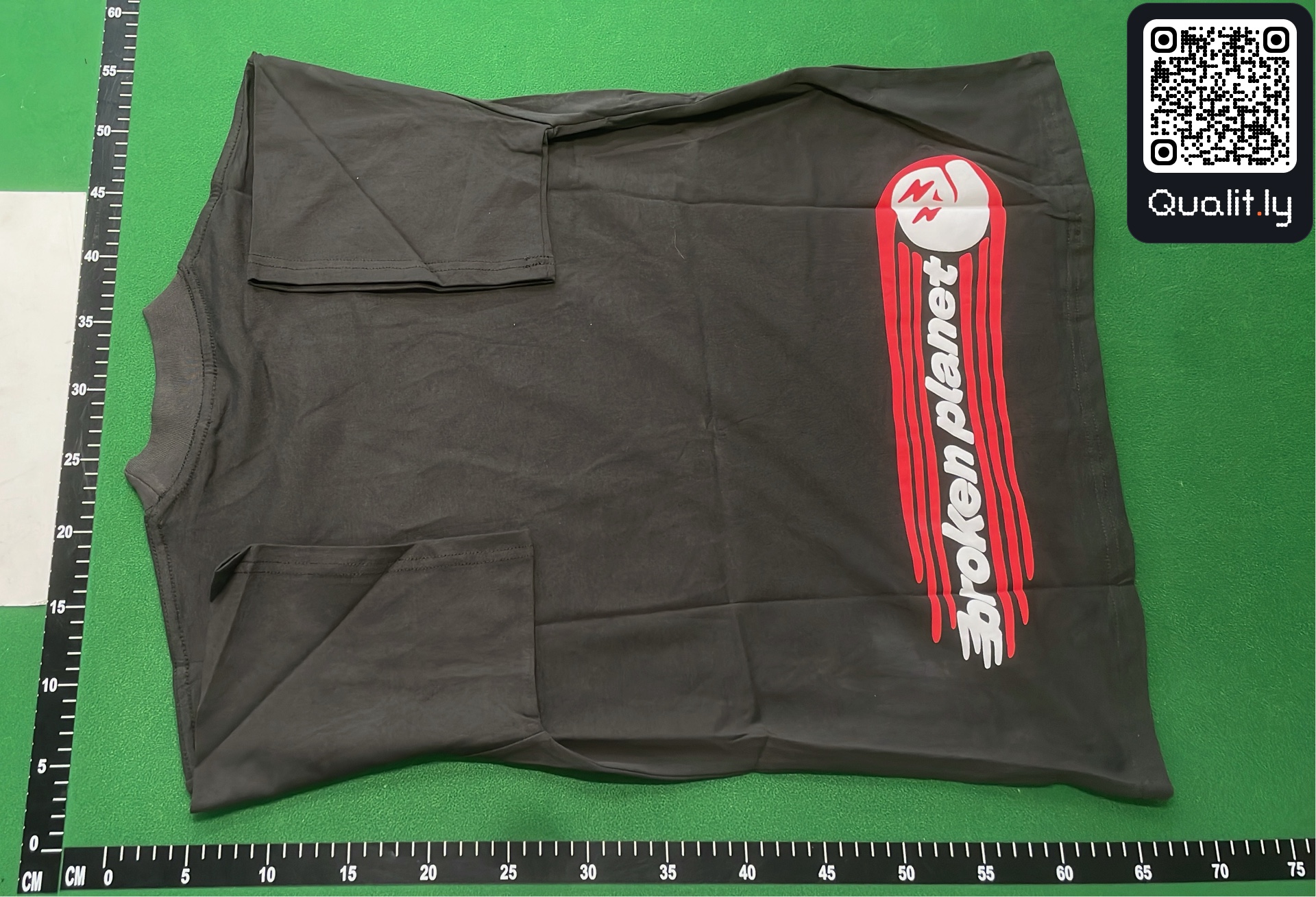 Hoodie — QC-Foto 3 von 199