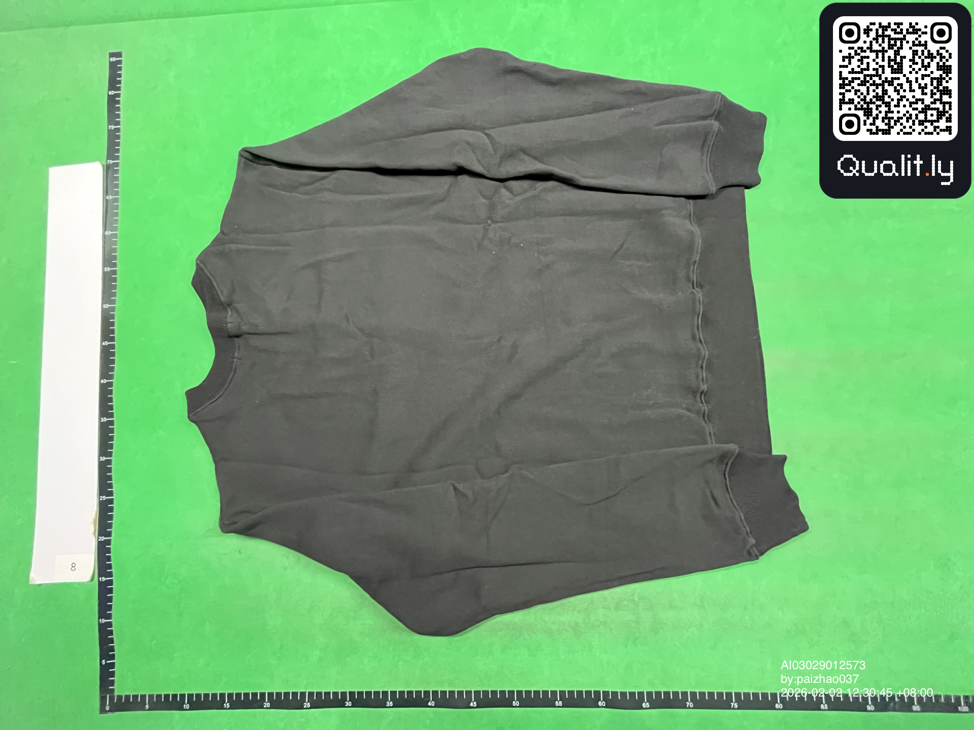 Sweatshirt — QC-foto 2 av 4