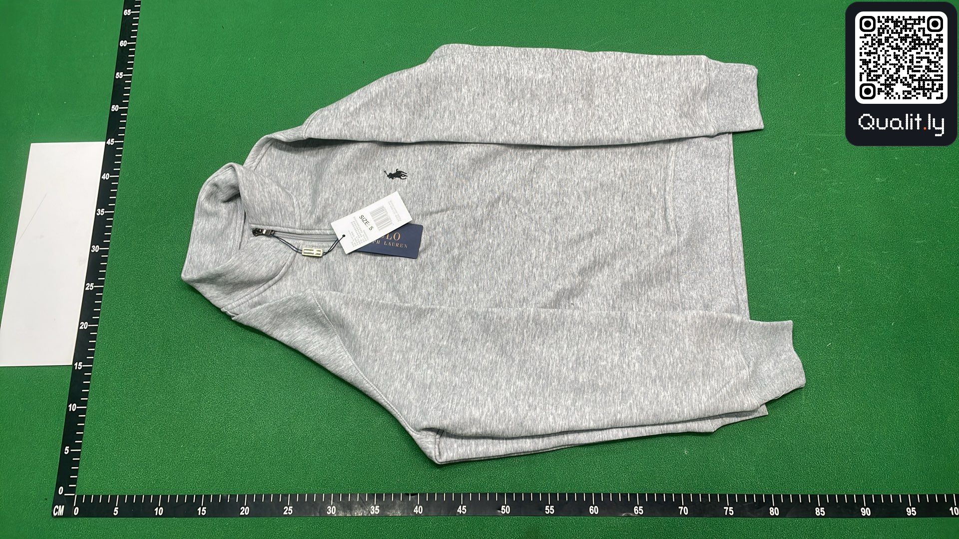 Sweat — photo QC 2 sur 4