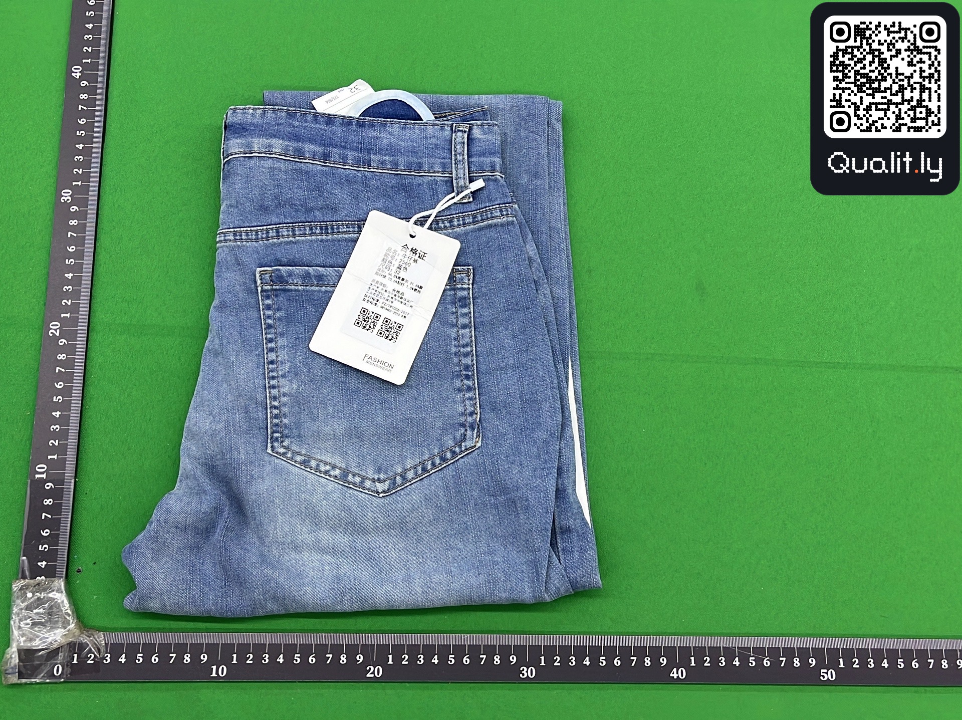 Jeans — QC-foto 2 van 4