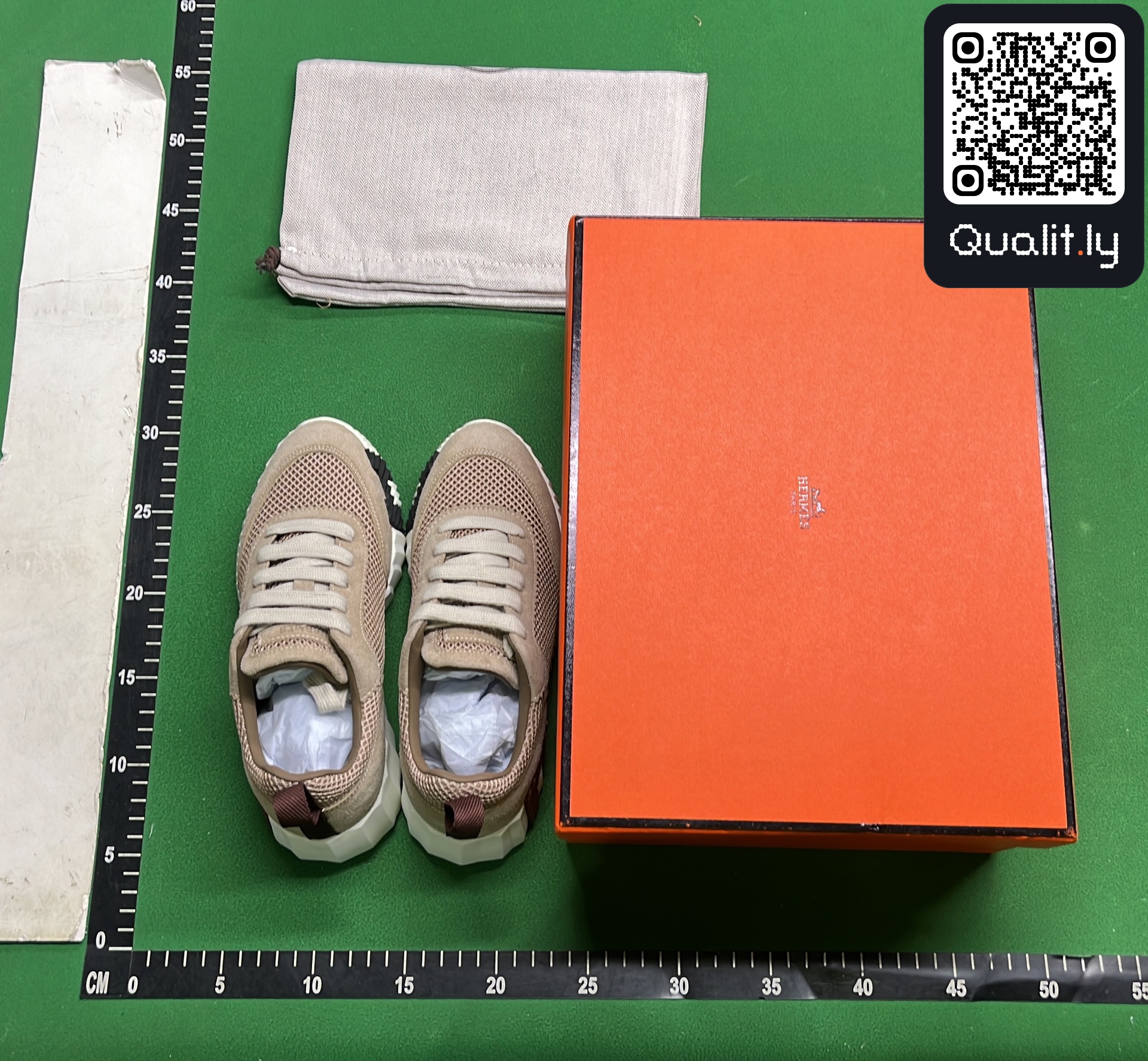 Sneaker — QC-Foto 1 von 60