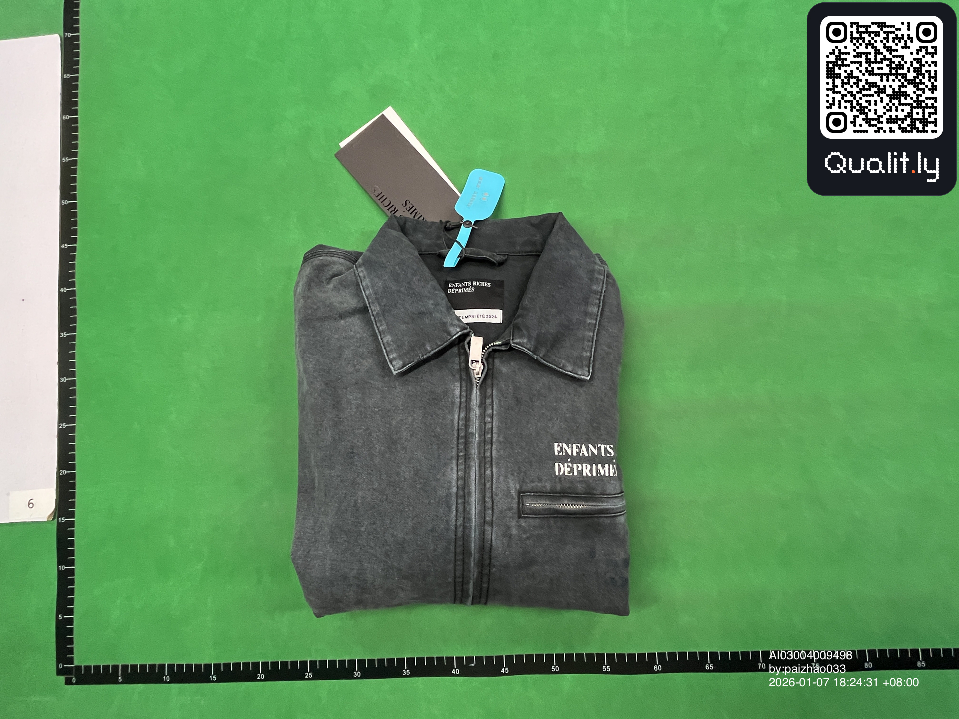 夹克 QC 照片 1 / 4