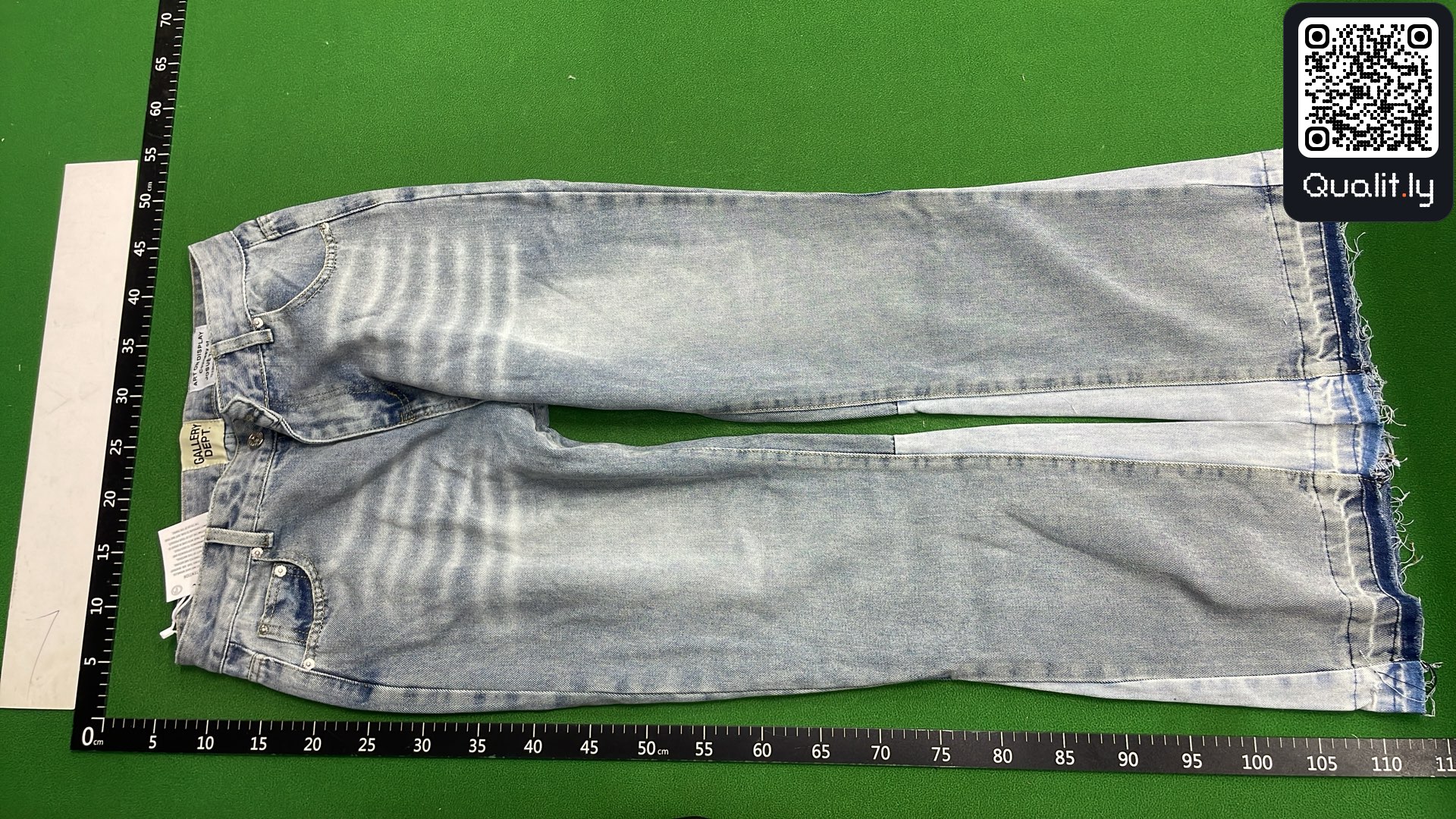 Jeans — QC-foto 2 av 28