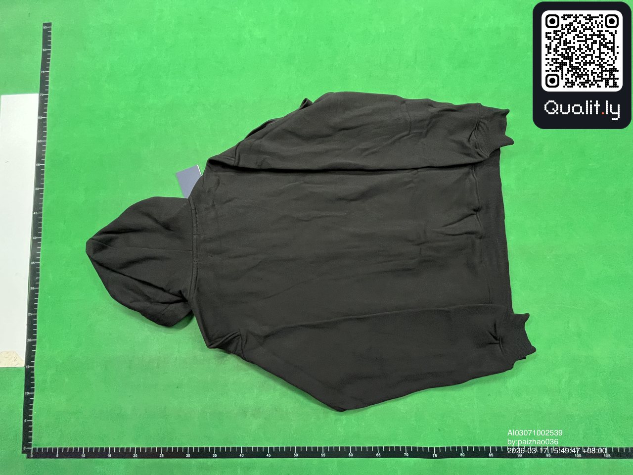 Sweatshirt — foto QC 2 de 8
