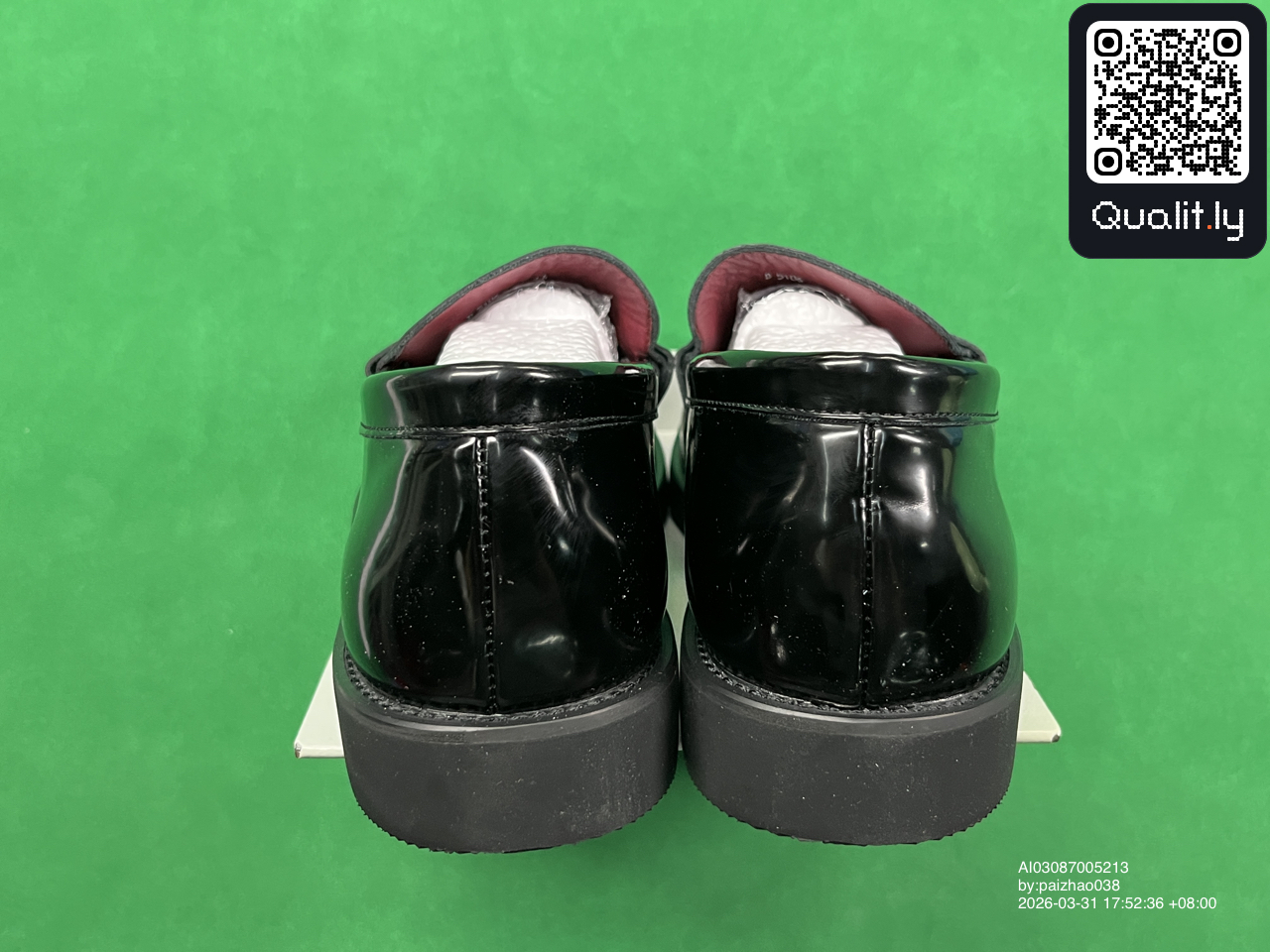 Sneaker — QC-Foto 3 von 30