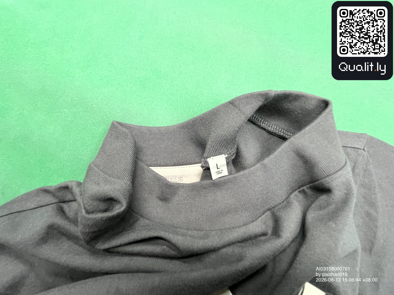 Tricou — fotografie QC 1 din 66