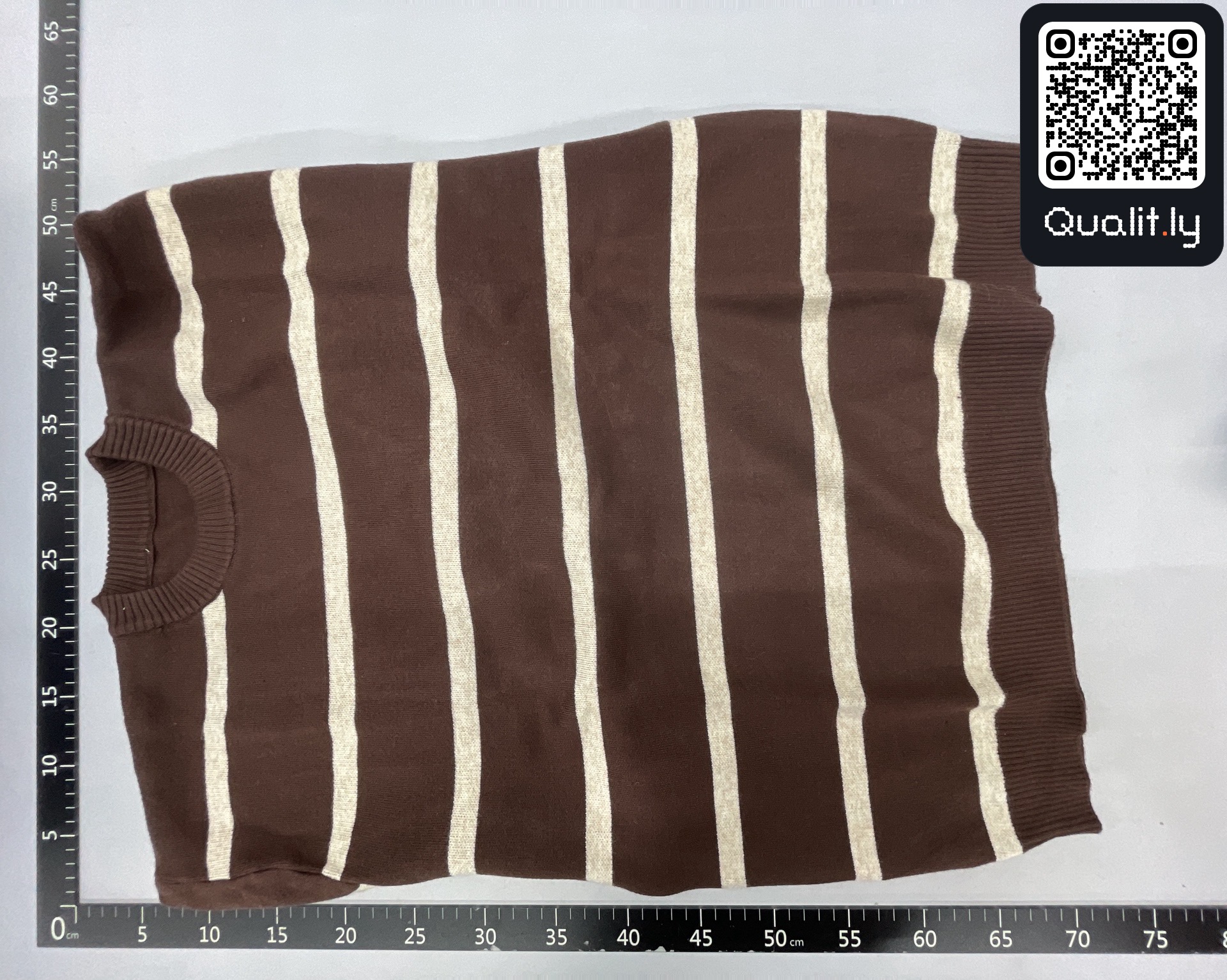 Sweater QC photo 2 of 46