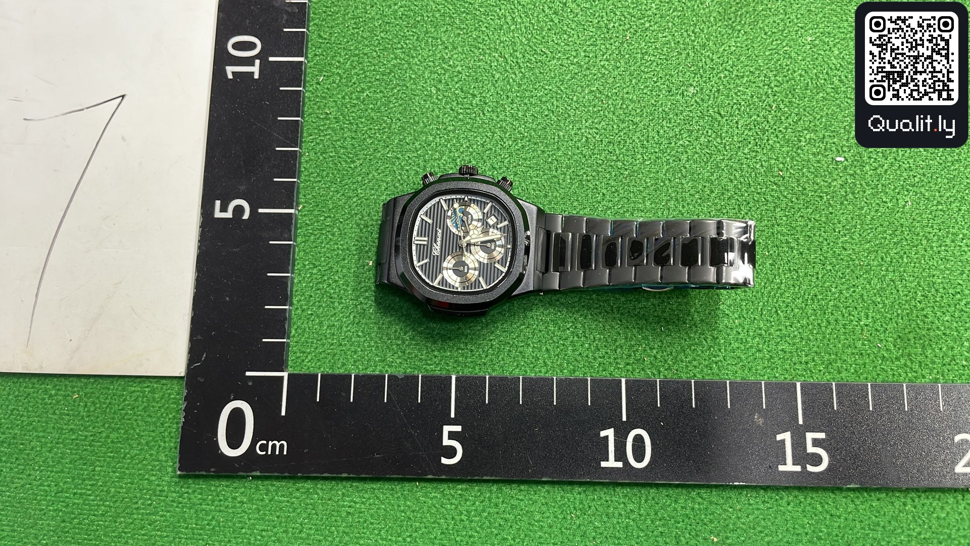 Uhr — QC-Foto 1 von 3