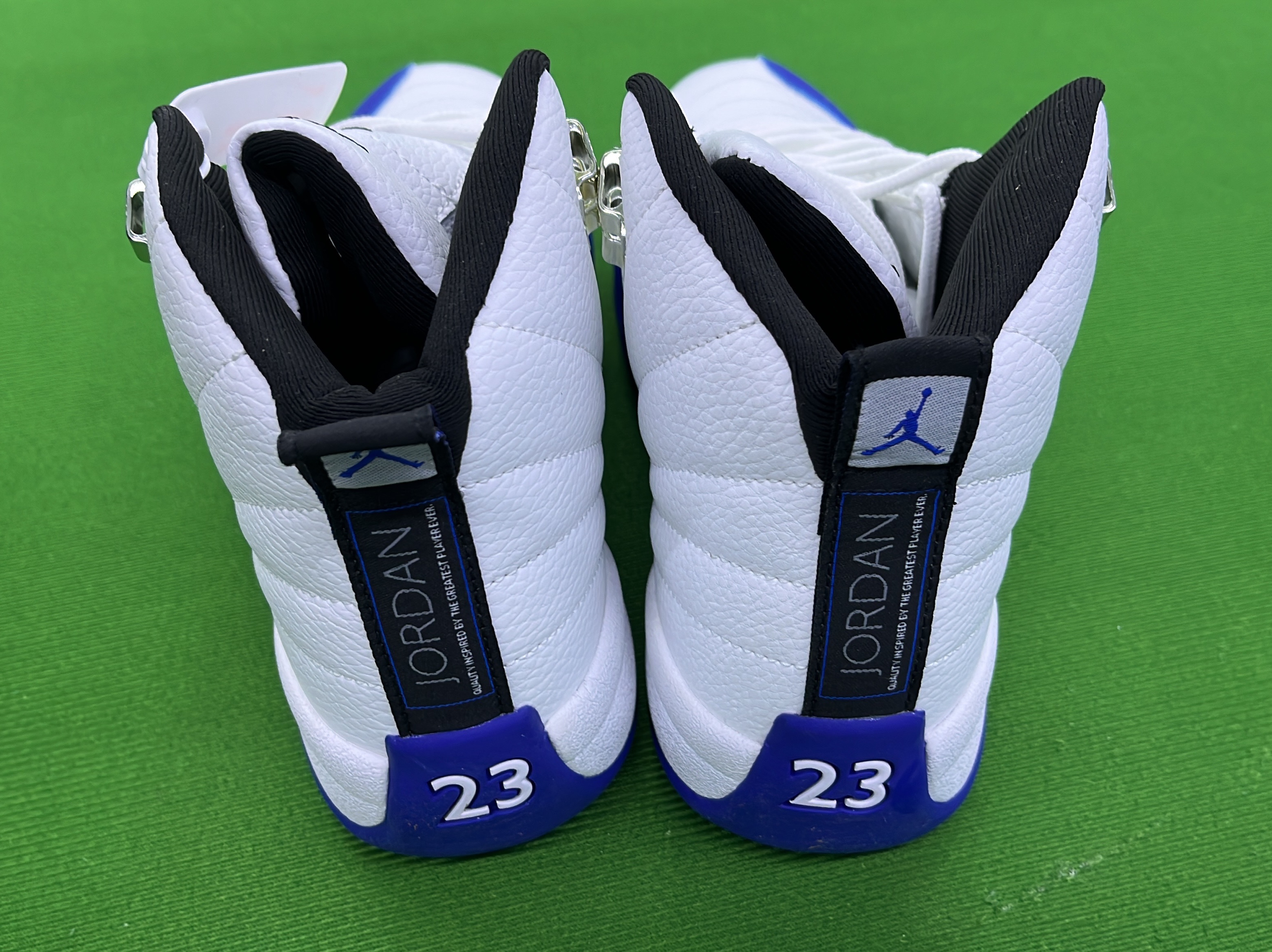 Sneaker — QC-Foto 2 von 6