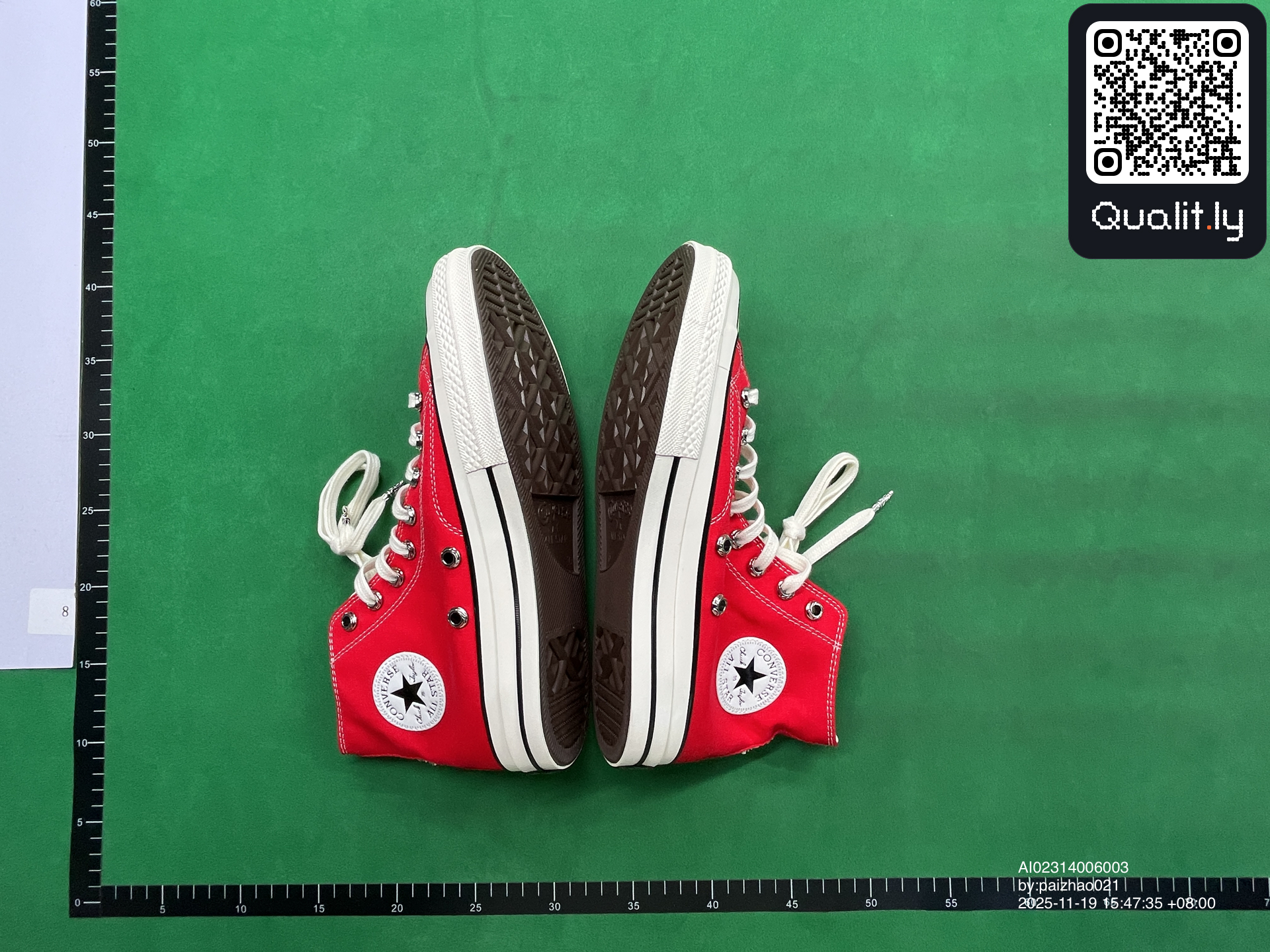 Sneakers QC photo 3 of 6