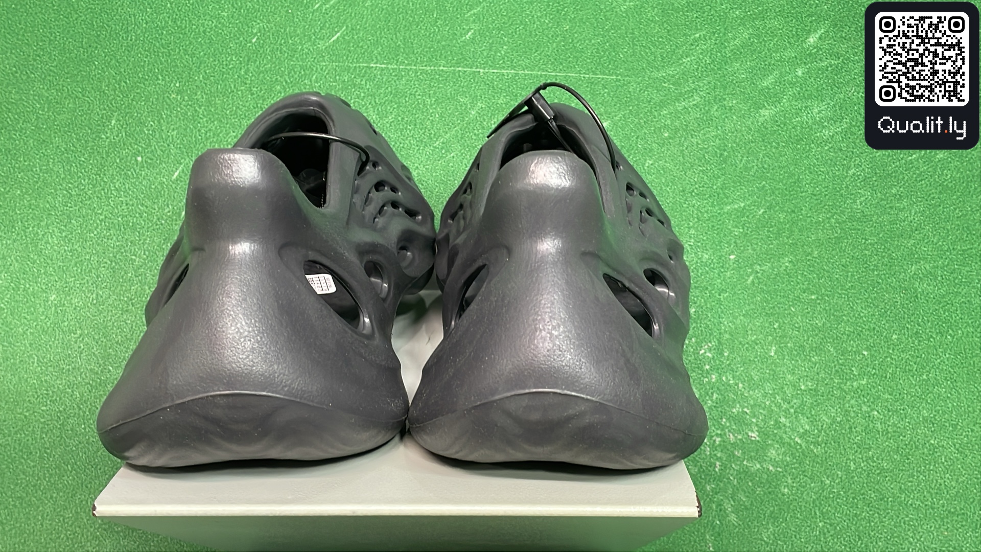 球鞋 QC 照片 3 / 131