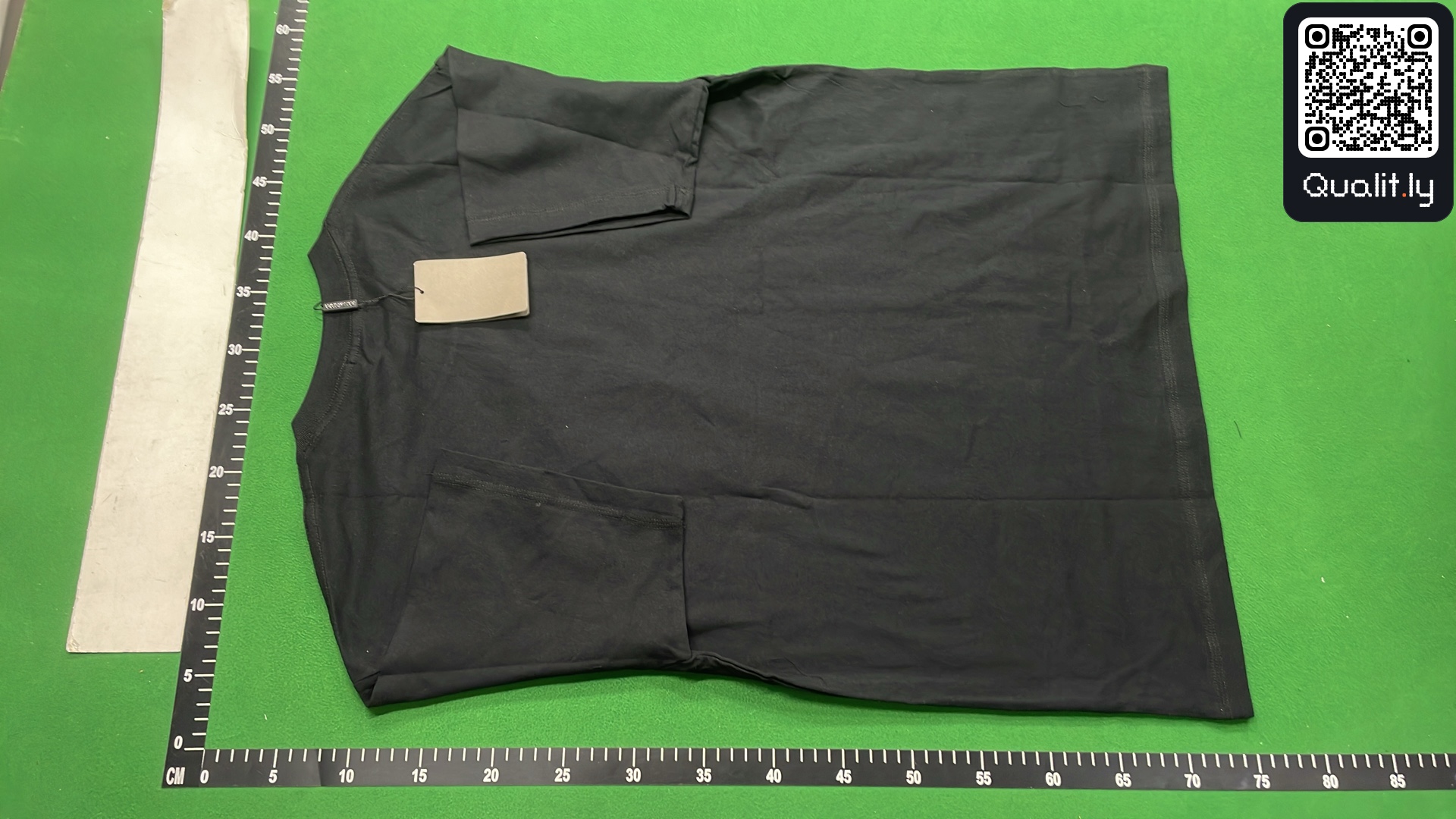T-Shirt — QC-Foto 3 von 4