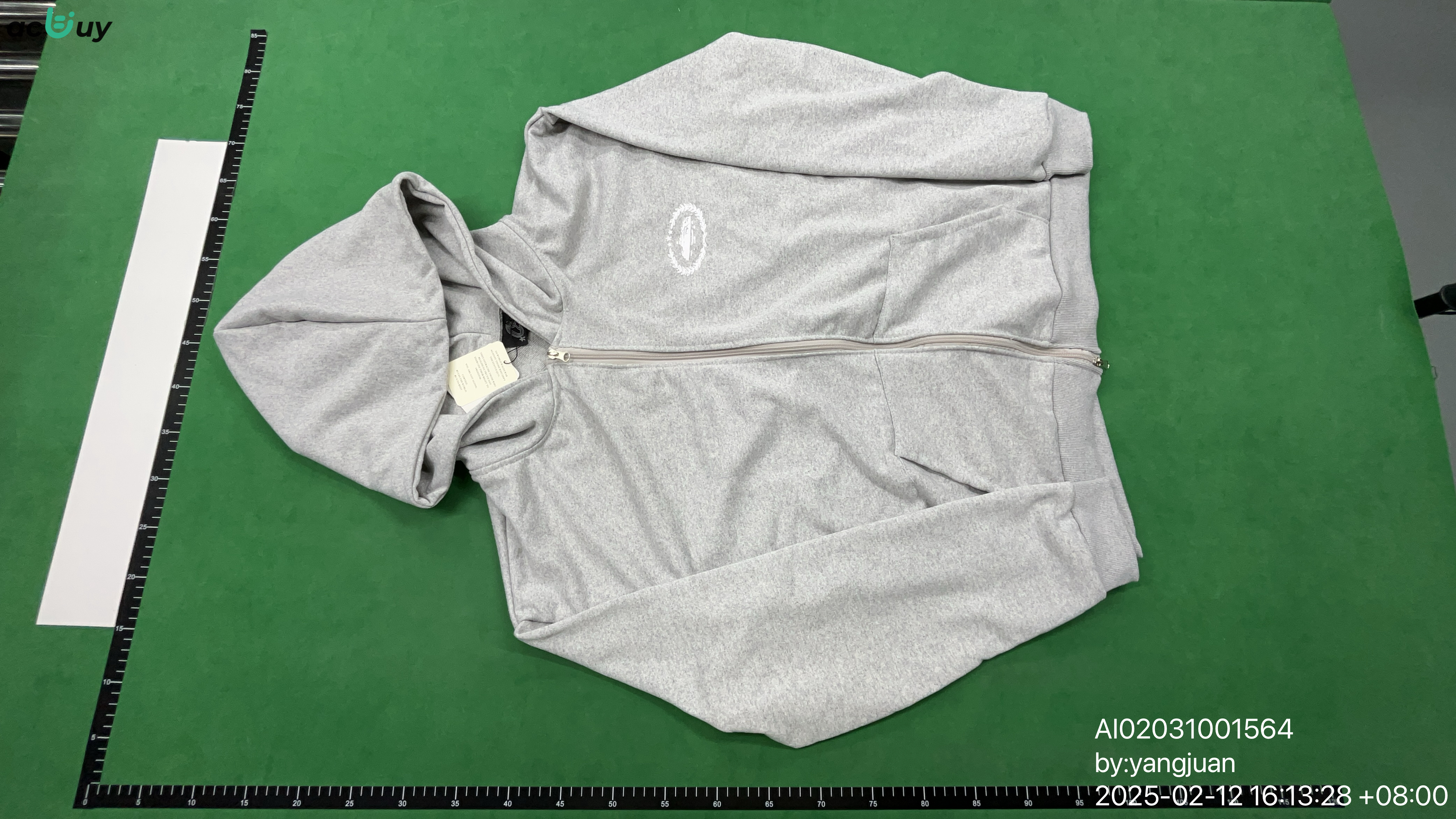 Sweater QC photo 3 of 7