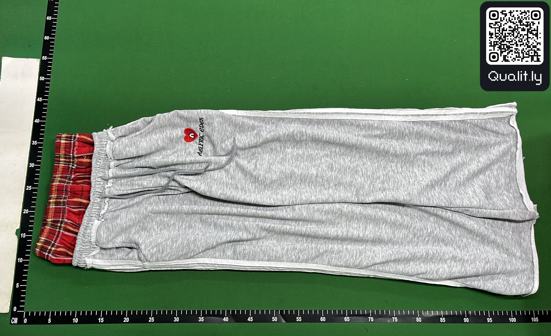 Pantaloni — fotografie QC 2 din 20