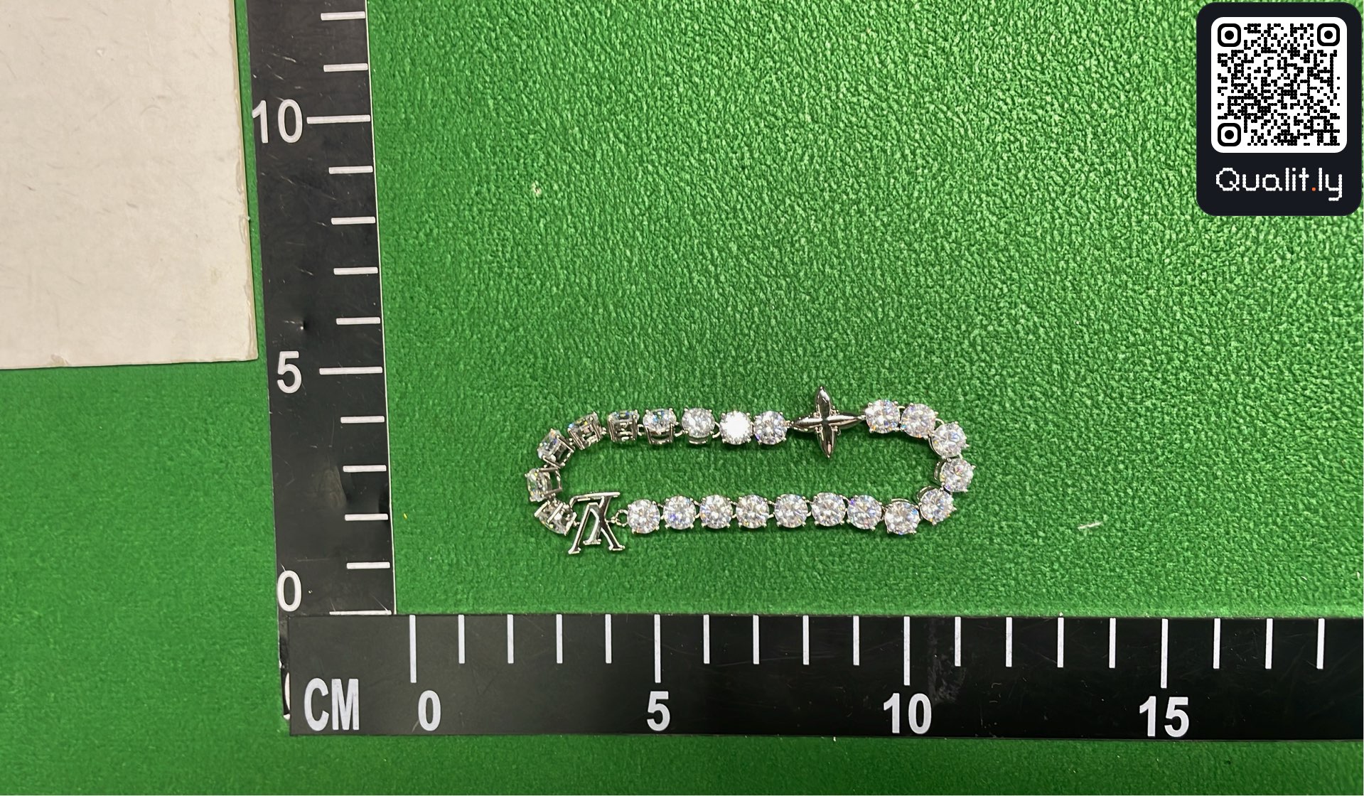 Jewelry QC photo 1 of 13
