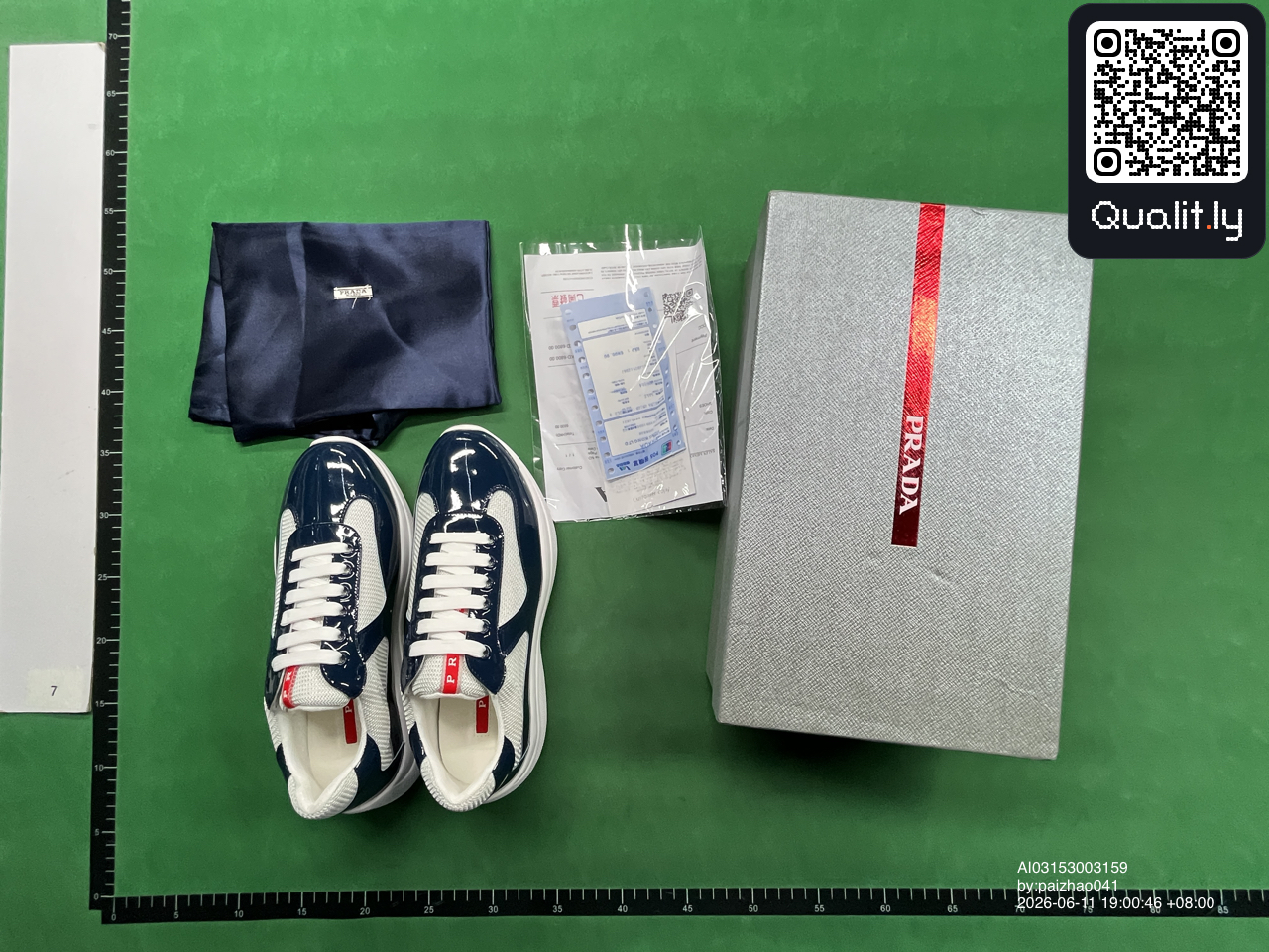 Sneakers — QC-foto 1 van 142