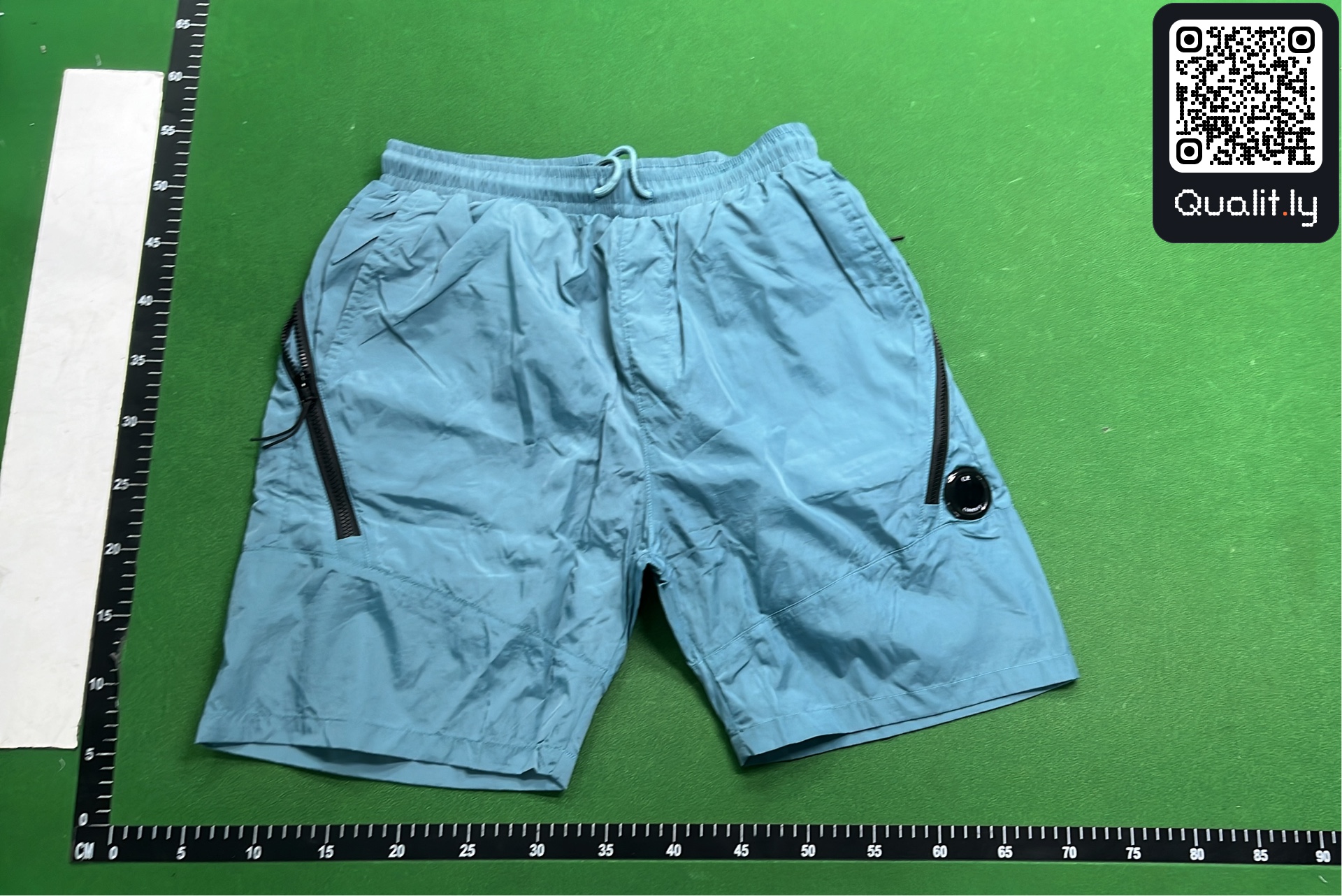 Shorts QC photo 2 of 14