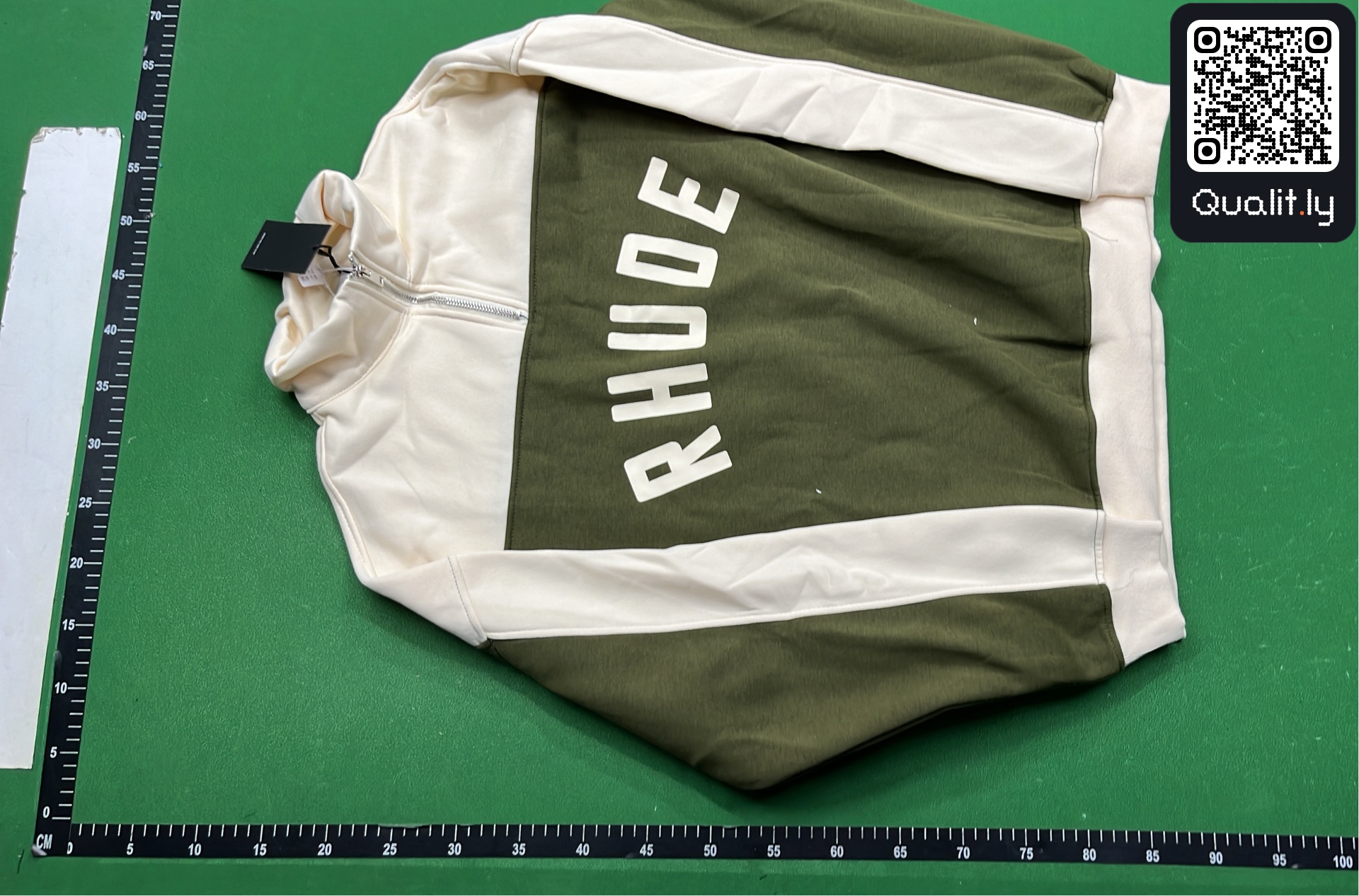 Sweater QC photo 2 of 8