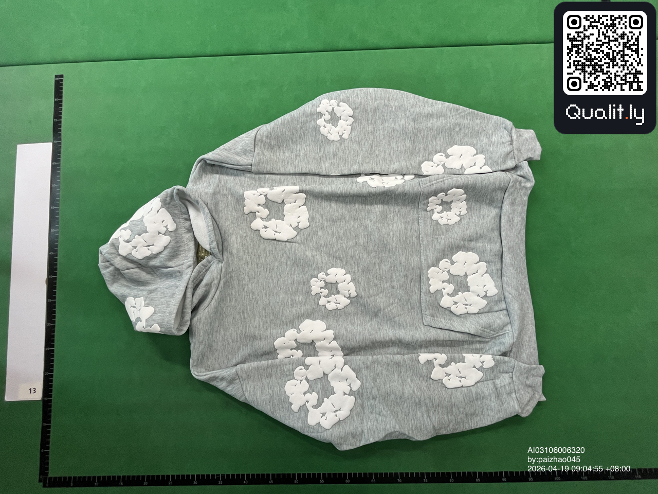 Sweatshirt QC photo 3 of 10