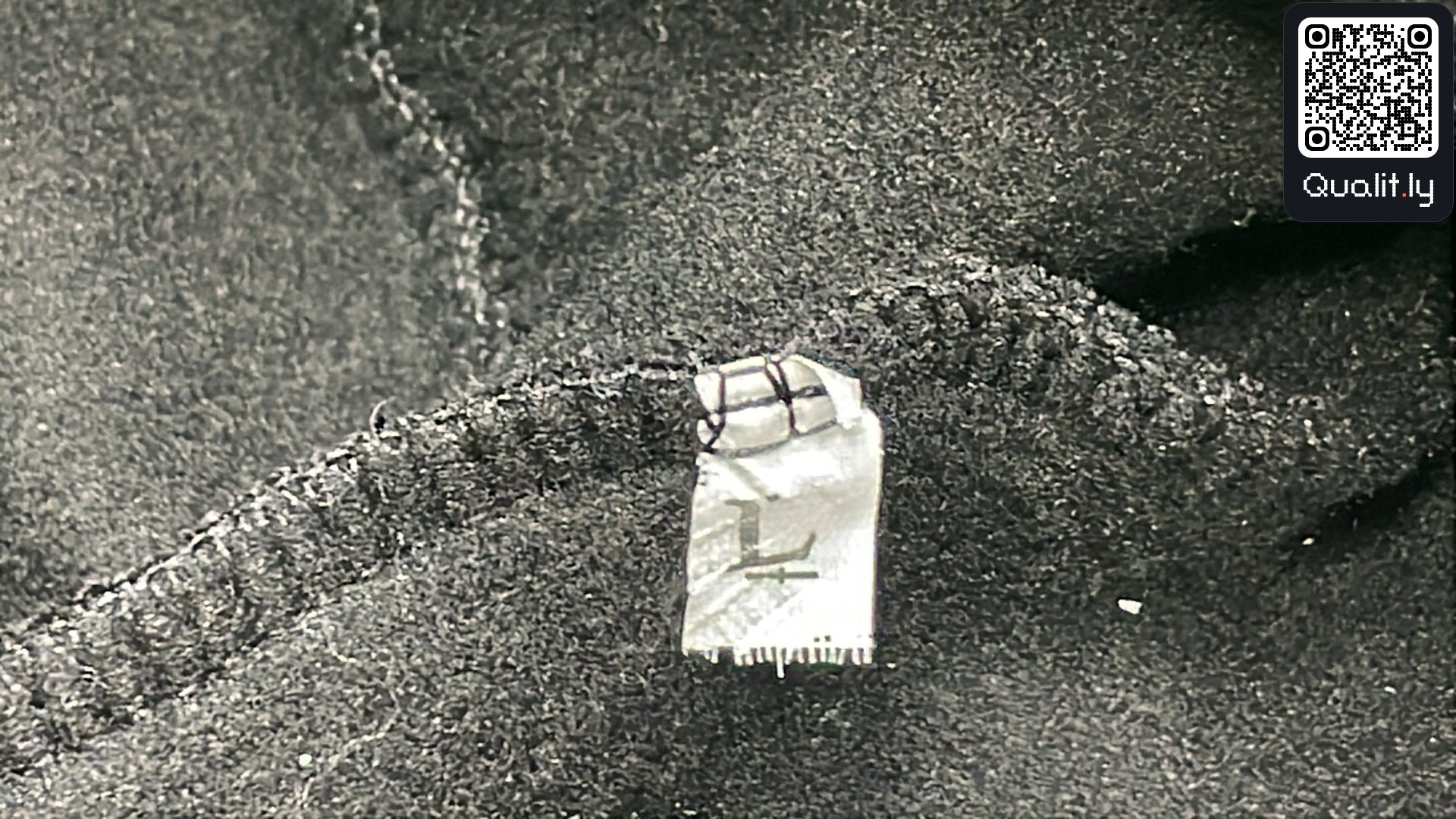 Bluza z kapturem — zdjęcie QC 1 z 109