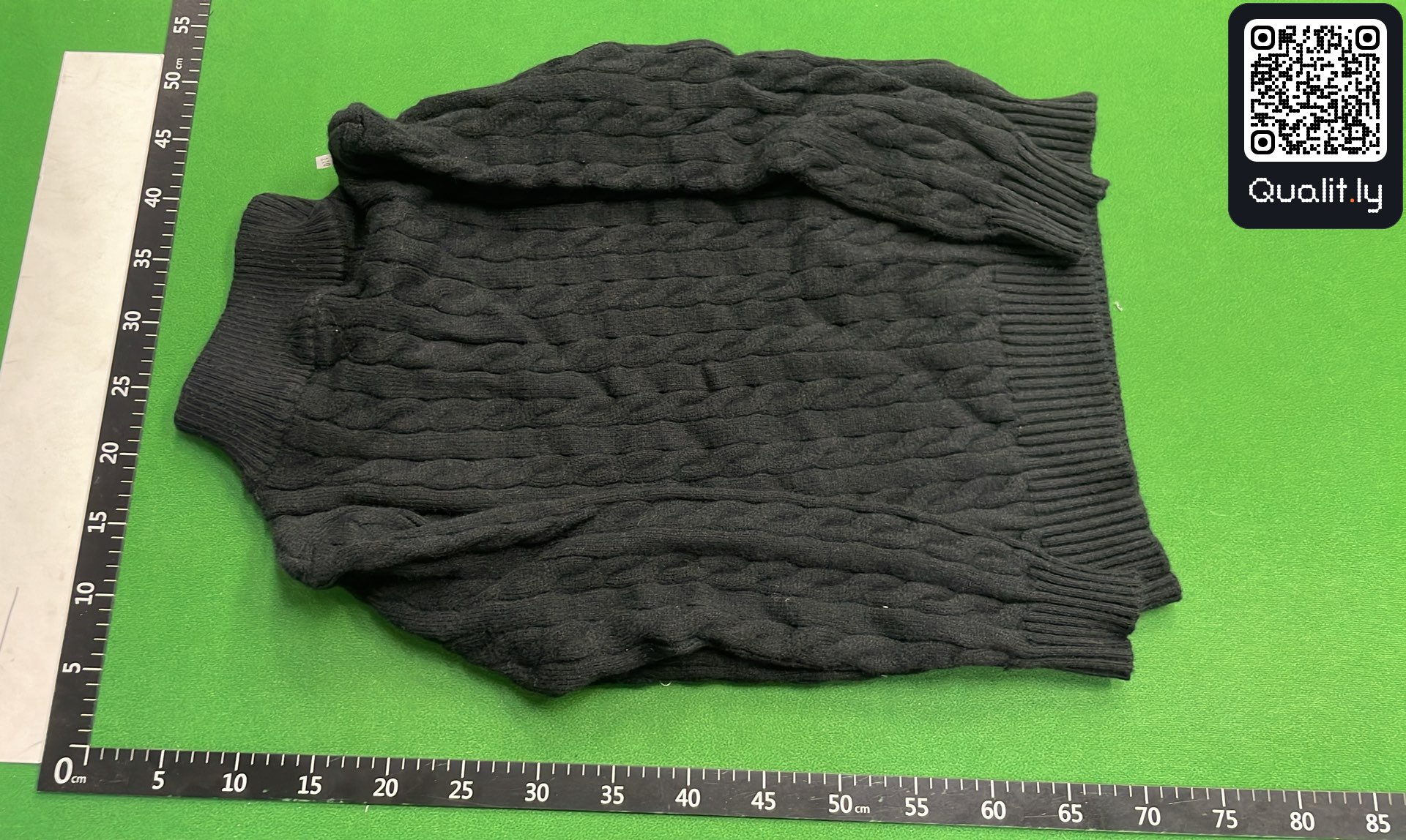 Sweater QC photo 3 of 10