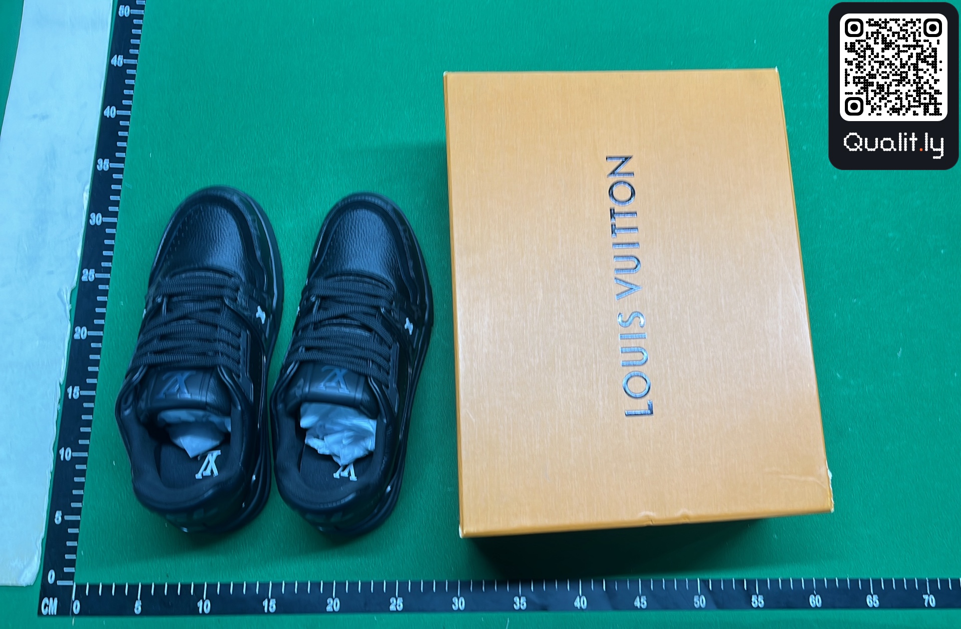 Sneakers — QC-foto 1 av 28