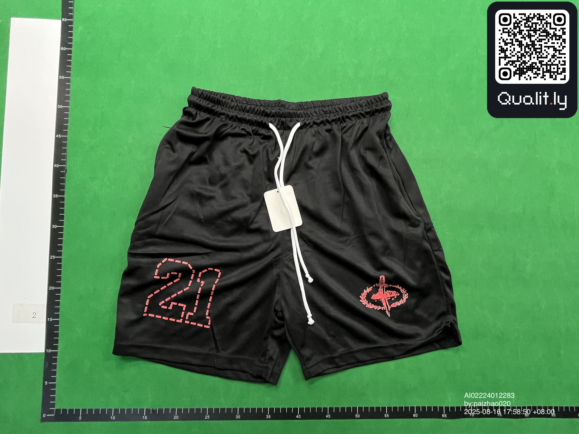Shorts — QC-foto 3 av 4