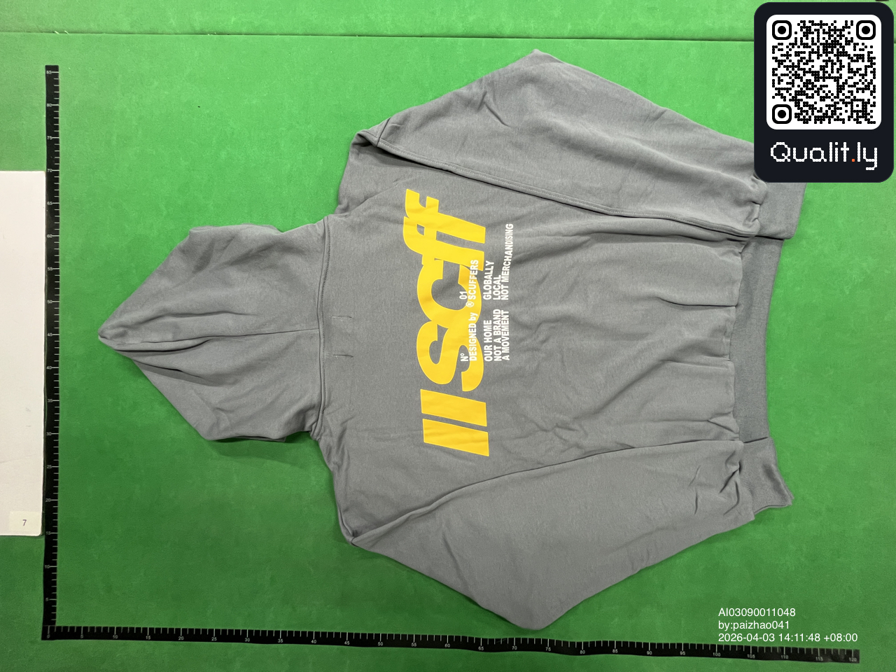 Hoodie QC photo 3 of 22