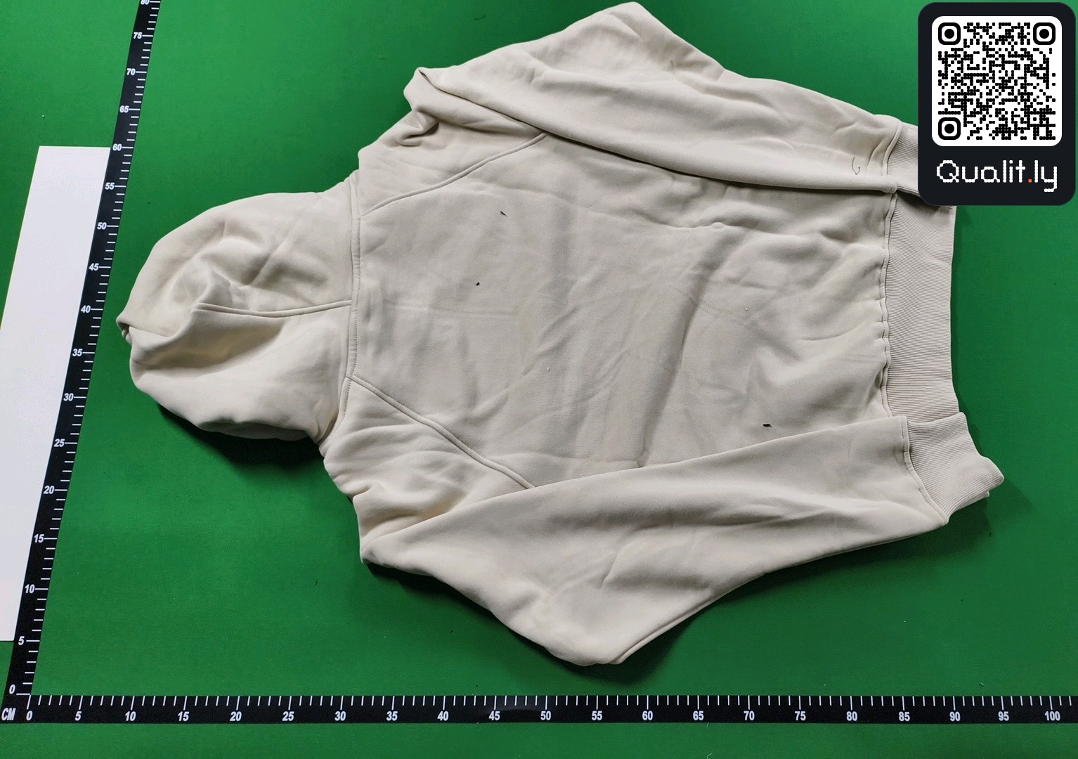 Hoodie — QC-foto 3 van 27