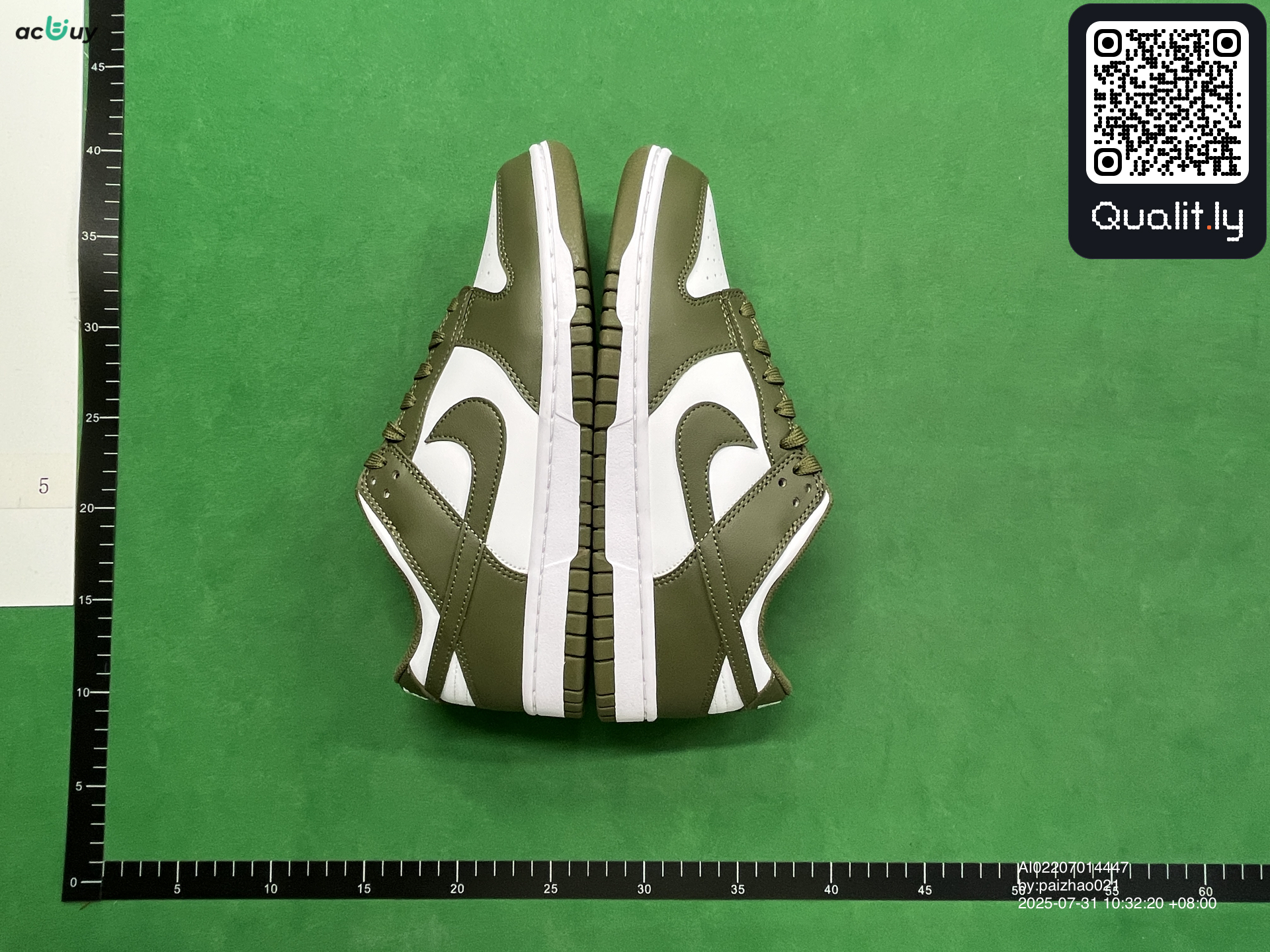 球鞋 QC 照片 1 / 36