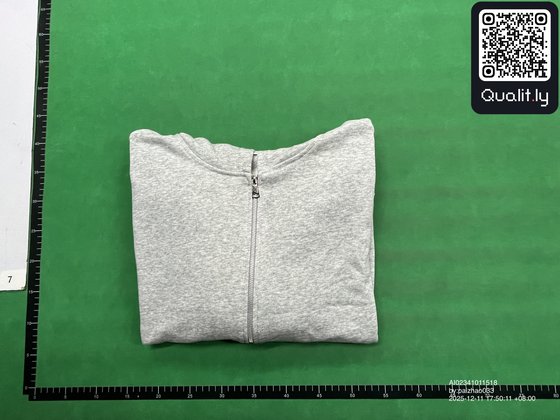 Sudadera — foto QC 1 de 8