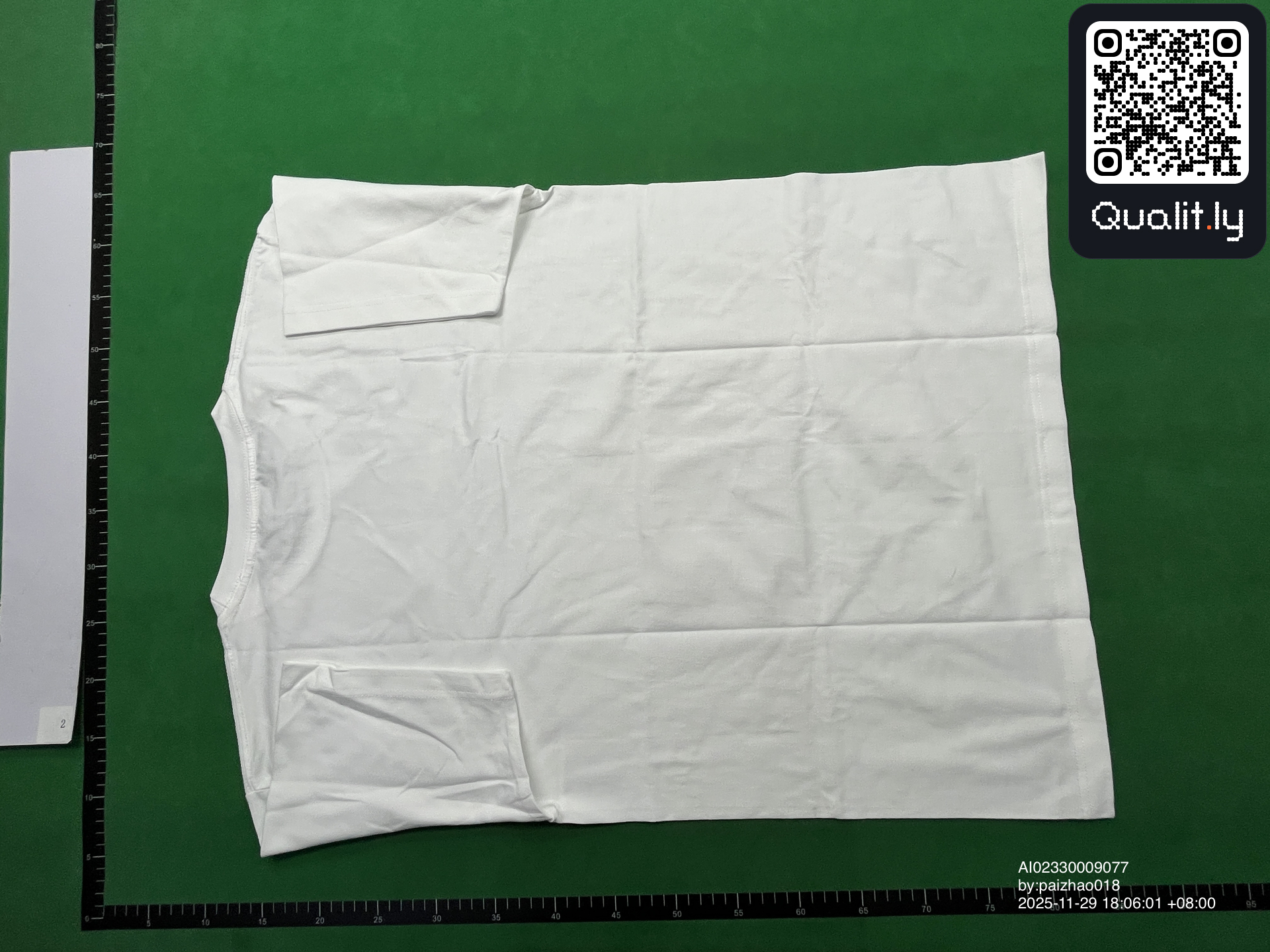 T-Shirt — QC-Foto 2 von 22