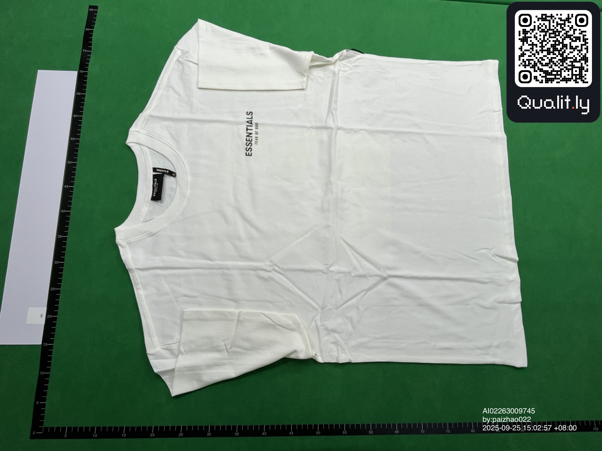Camiseta — foto QC 2 de 10