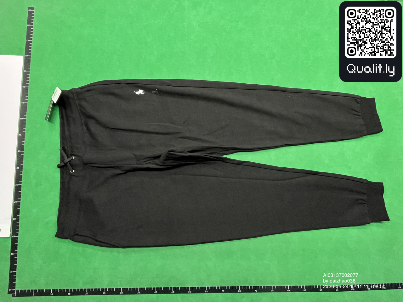 Hoodie QC photo 3 of 68