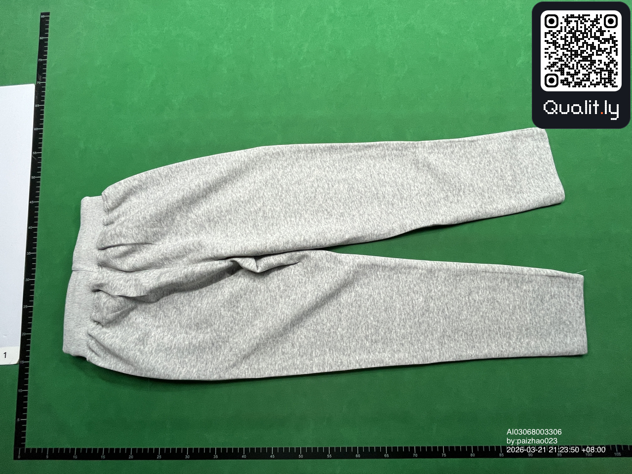 Pantaloni — fotografie QC 2 din 12