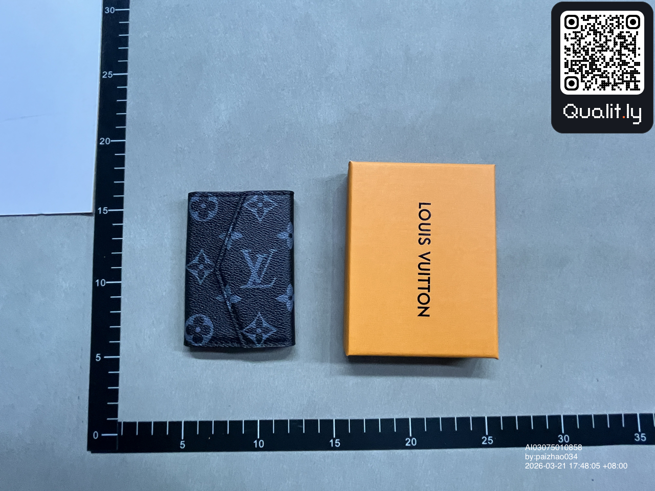 Wallet QC photo 1 of 34
