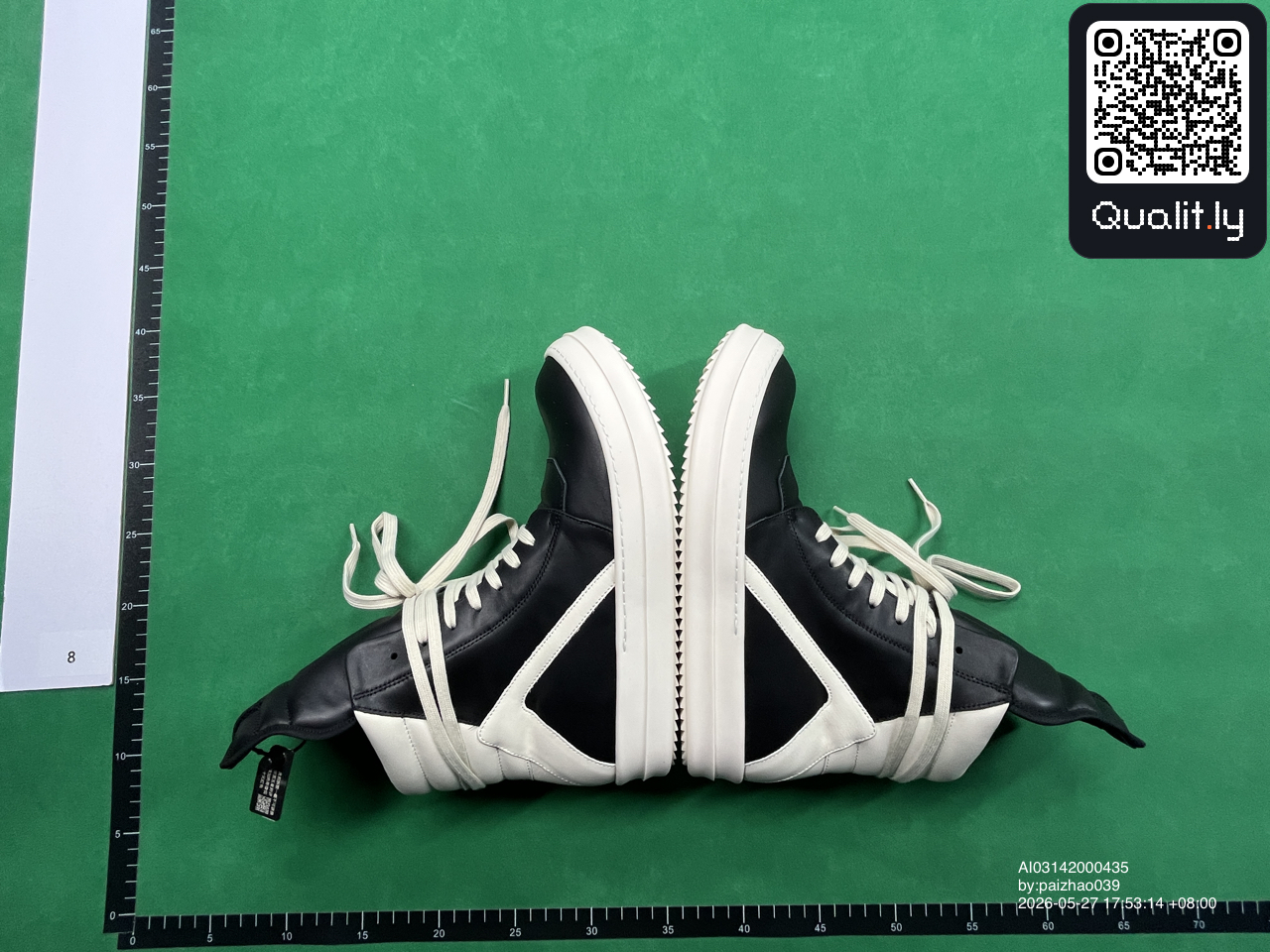 Sneakers — QC-foto 3 van 48