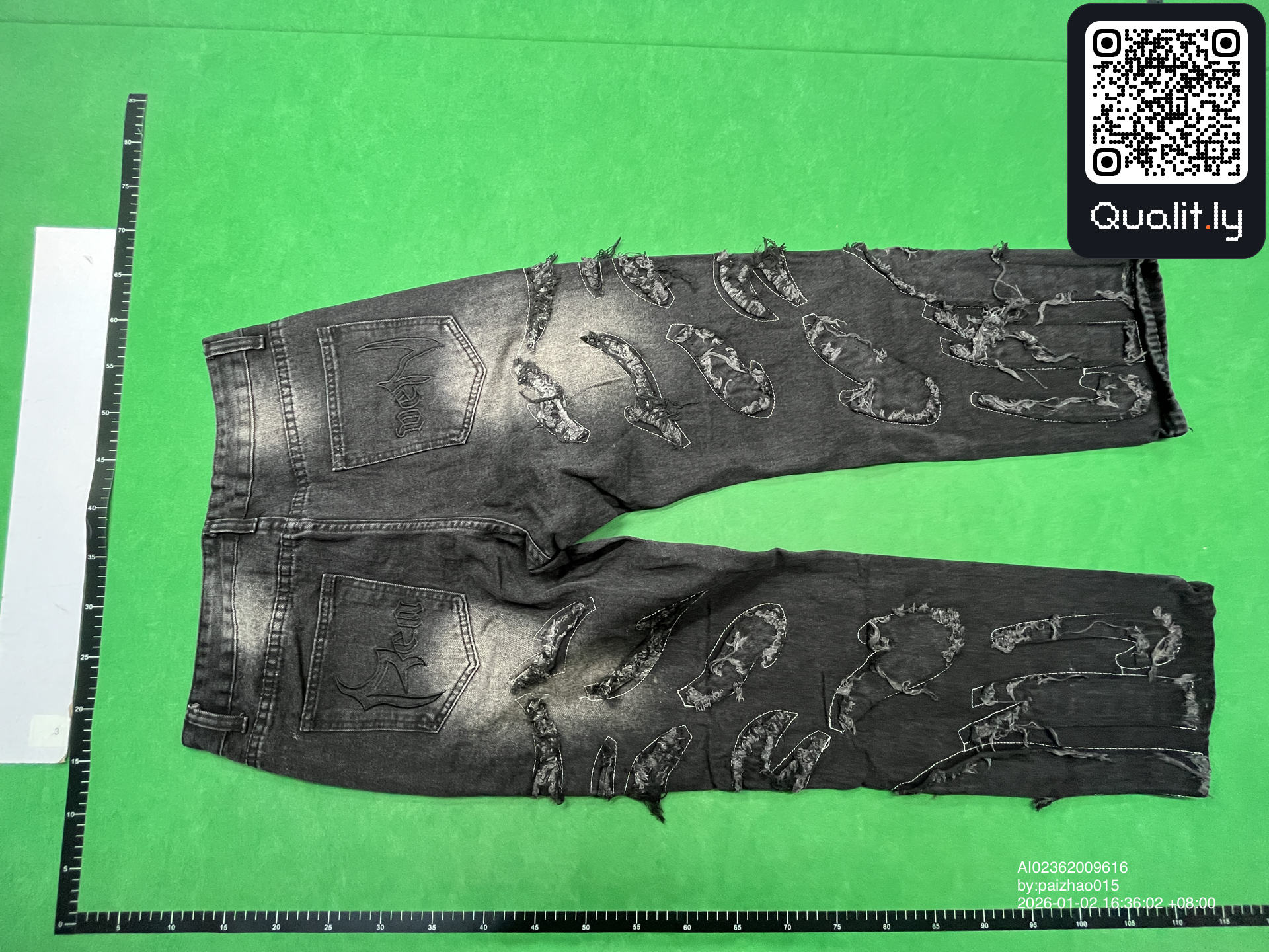 Jeans — foto QC 2 di 24