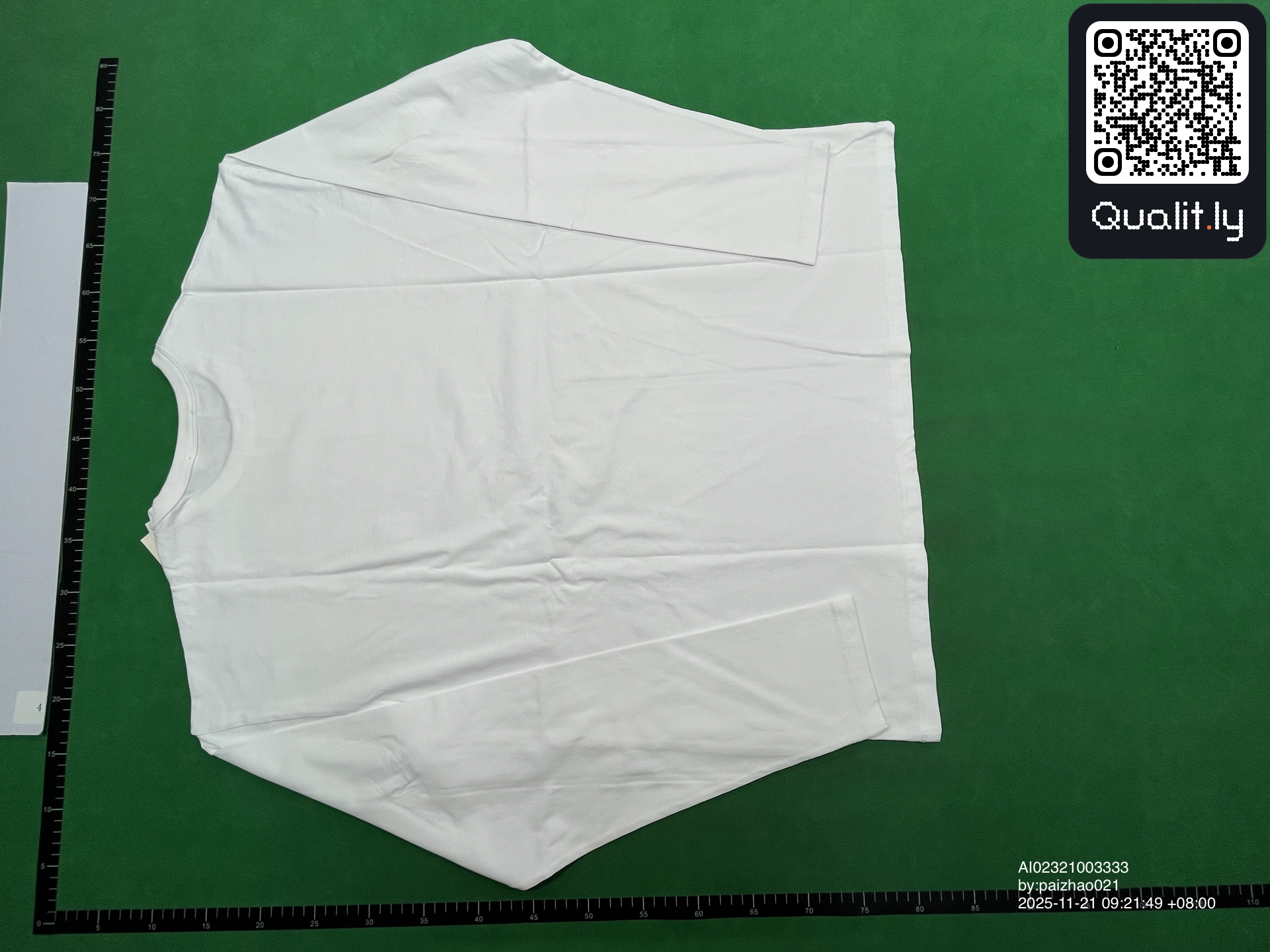 T-shirt — foto QC 2 di 4
