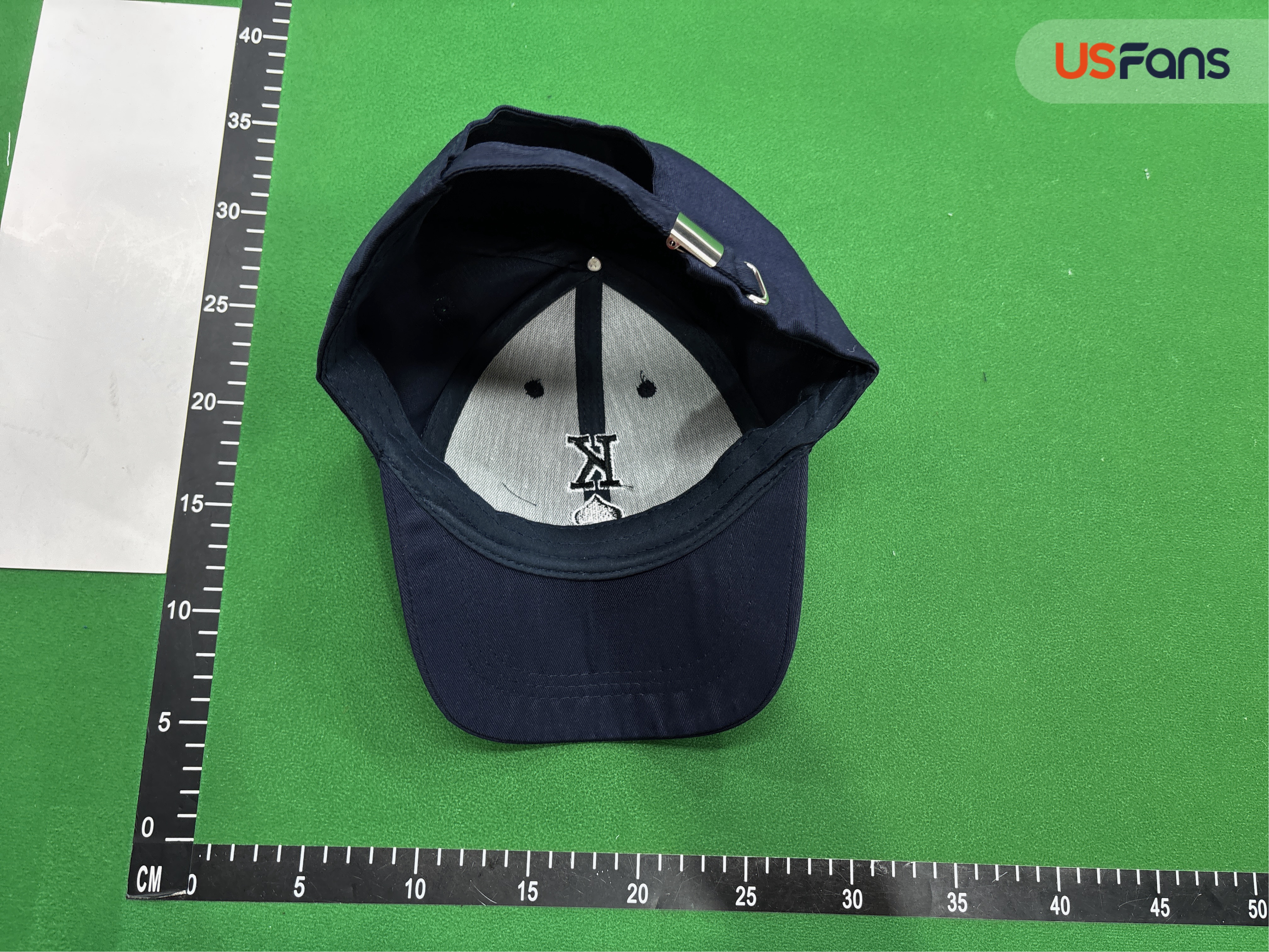 Casquette — photo QC 3 sur 3